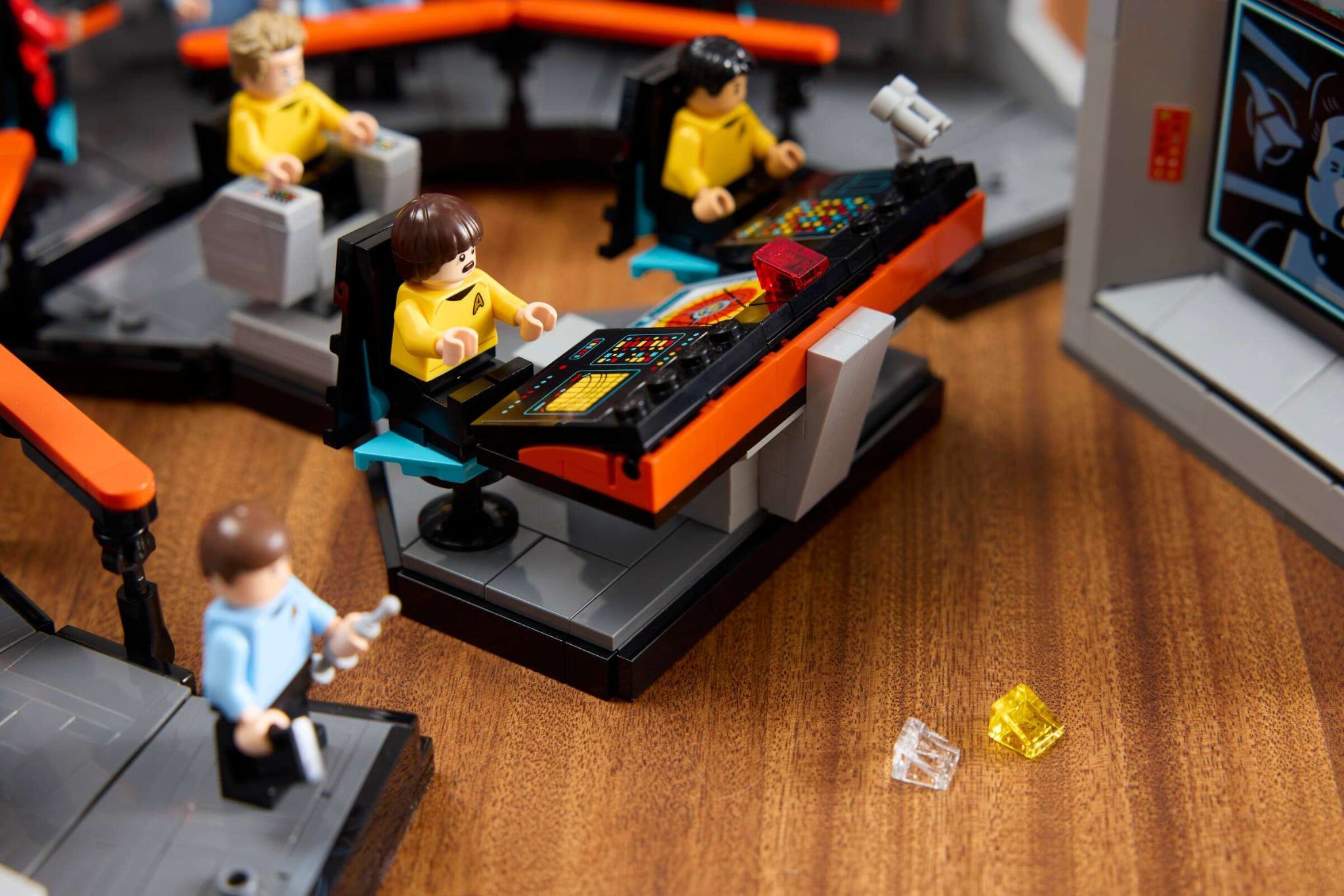  Mô Hình Lego Star Trek: U.S.S. Enterprise NCC-1701™ Bridge 