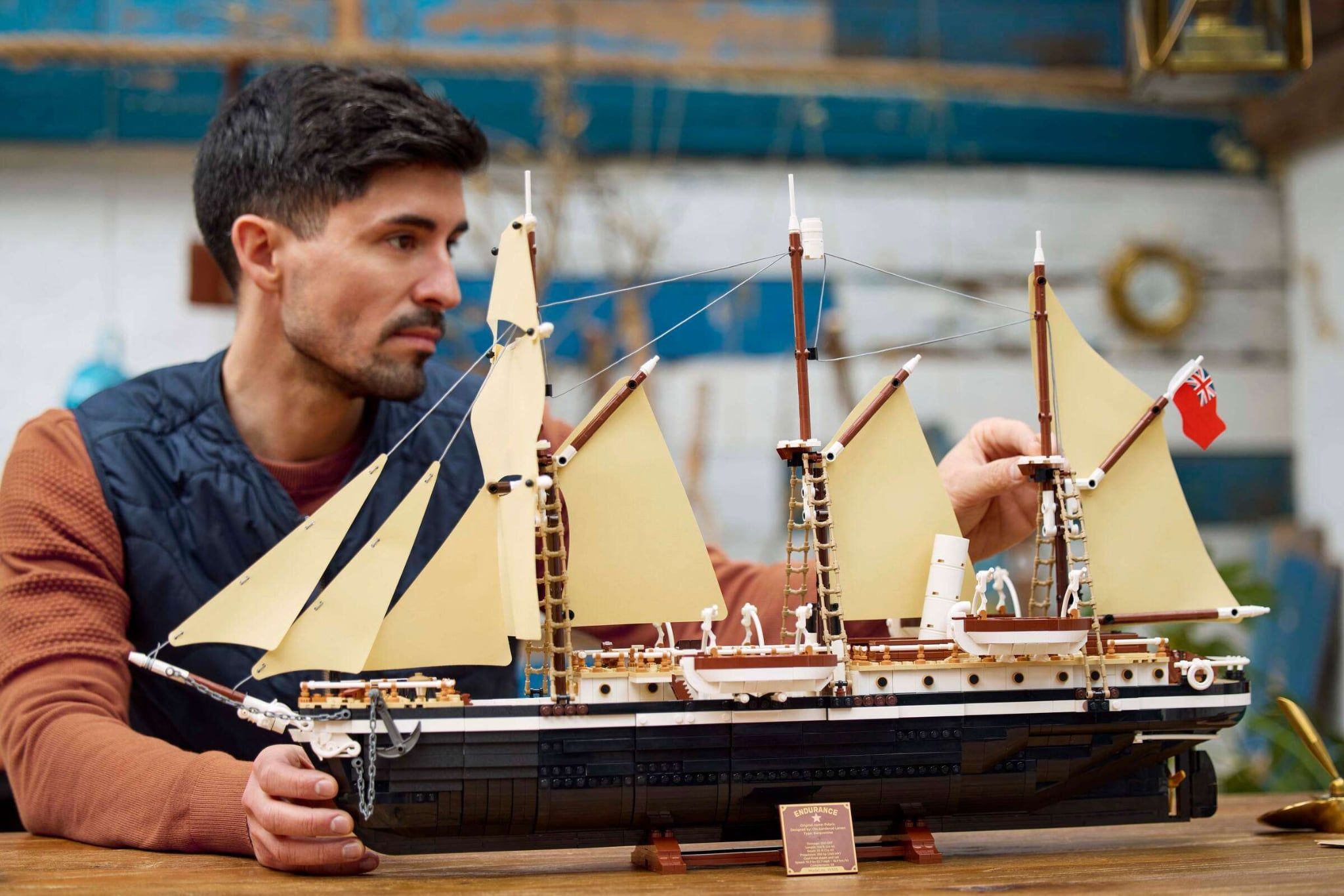  Mô Hình Lego The Endurance 