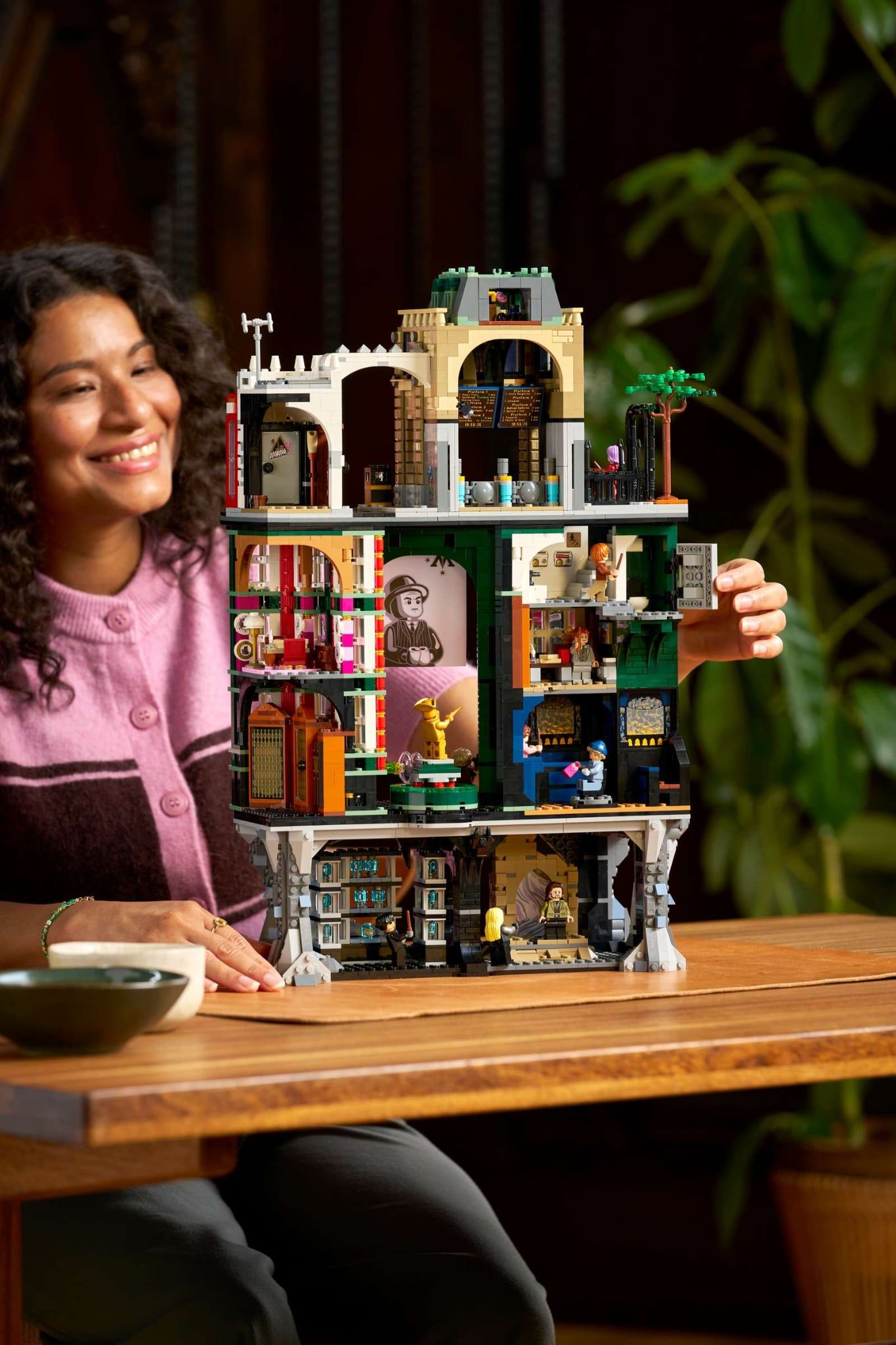  Mô Hình Lego The Ministry of Magic™ – Collectors' Edition 