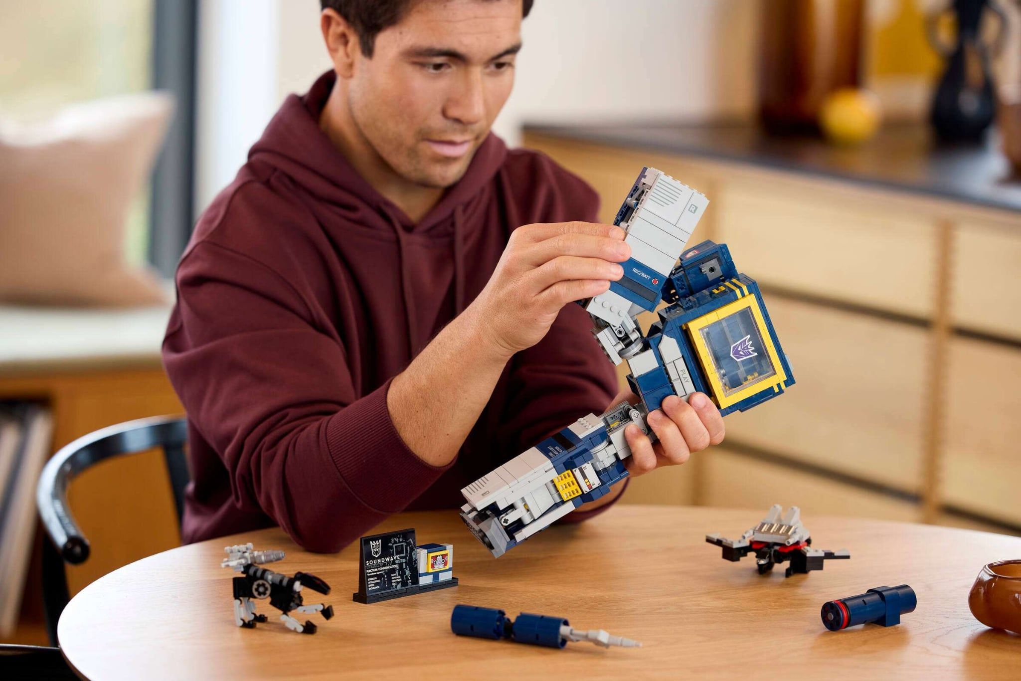  Mô Hình Lego Transformers: Soundwave 