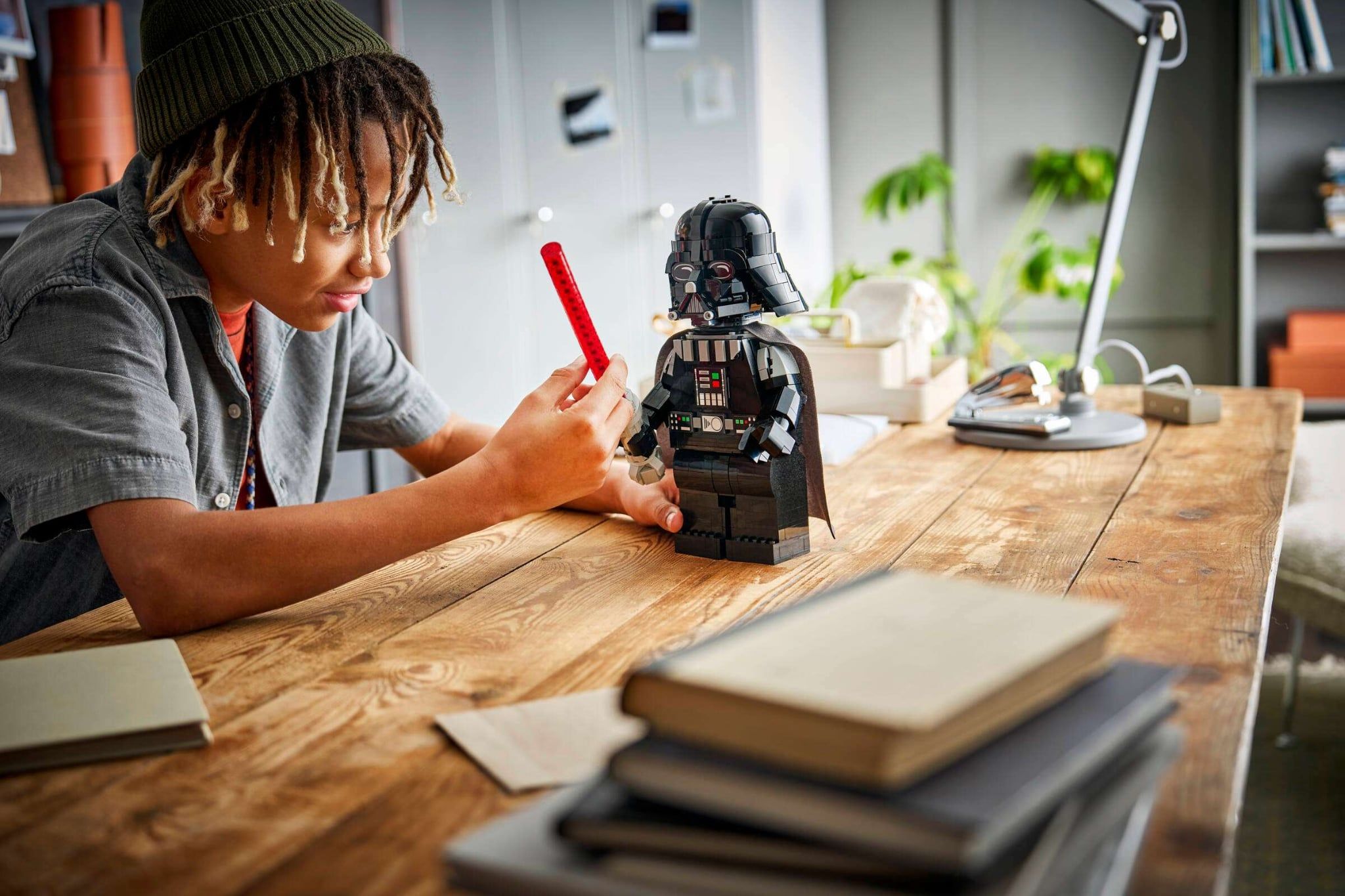  Mô Hình Lego Up-Scaled Darth Vader™ Minifigure 