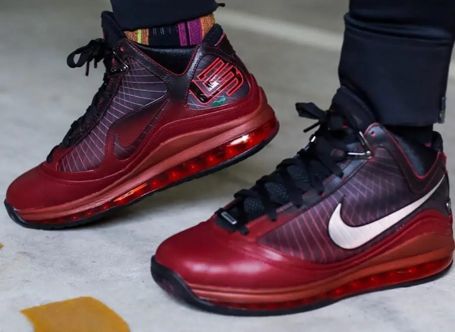  Giày Nike Air Max LeBron 7 Retro QS ‘Christmas’ 2019 