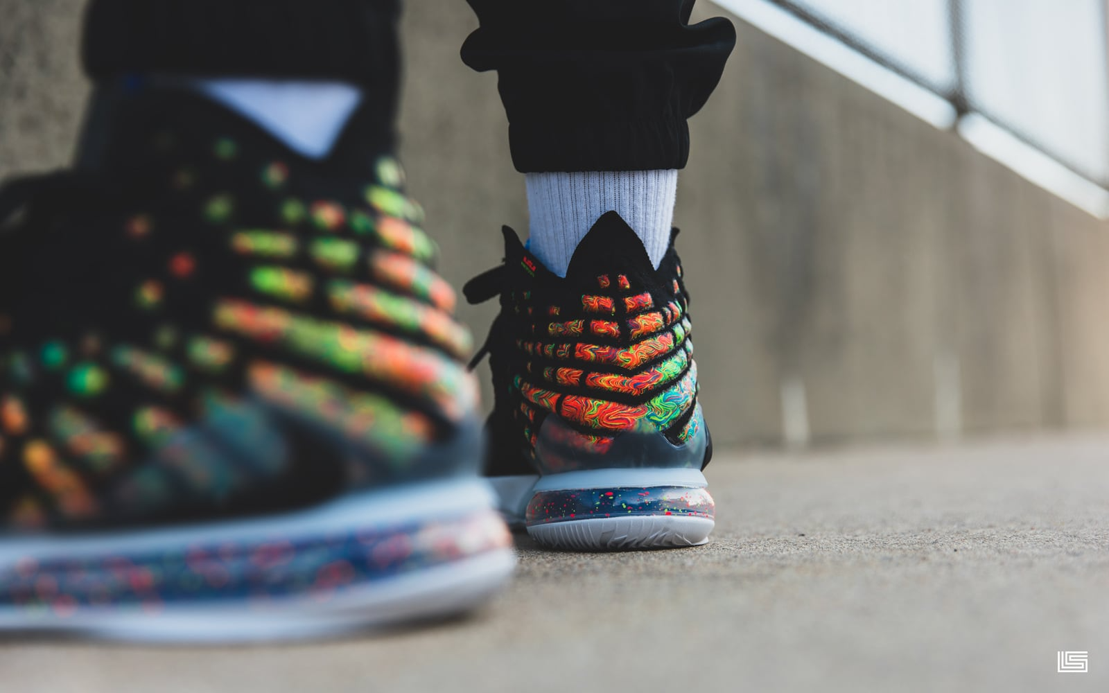  Giày Nike LeBron 17 ‘James Gang’ 