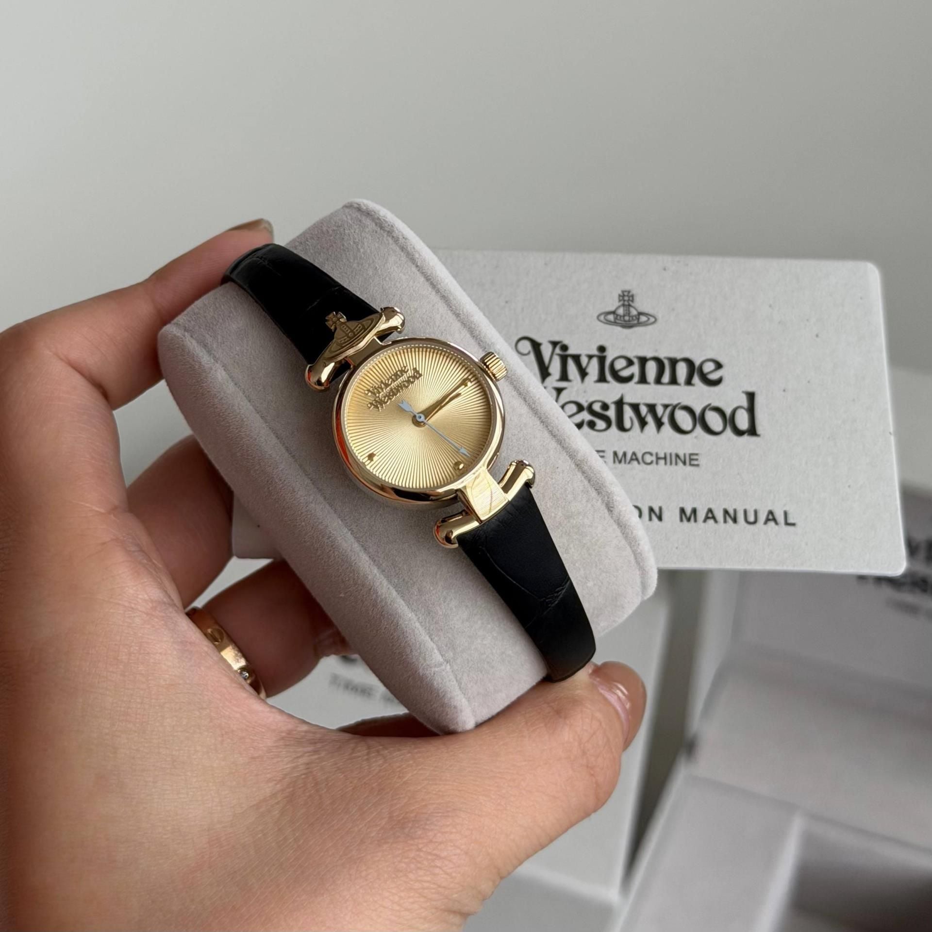  Đồng Hồ Nữ Vivienne Westwood Maida Quartz 'Champagne' 