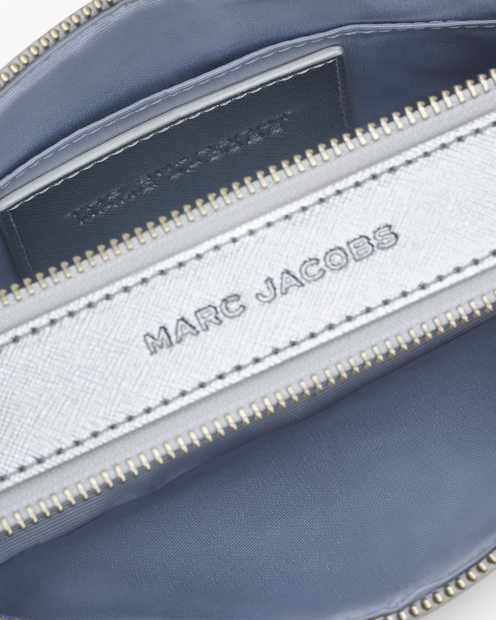  Túi Marc Jacobs Metallic Snapshot Dtm 'Silver' 