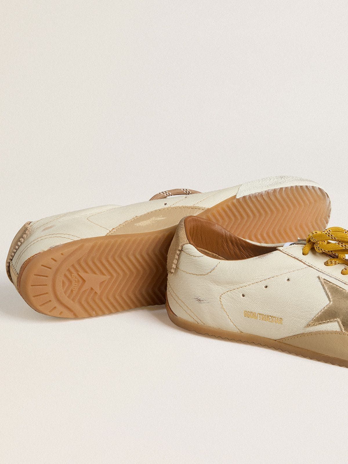  Giày Nữ Golden Goose True-Star 'White' 