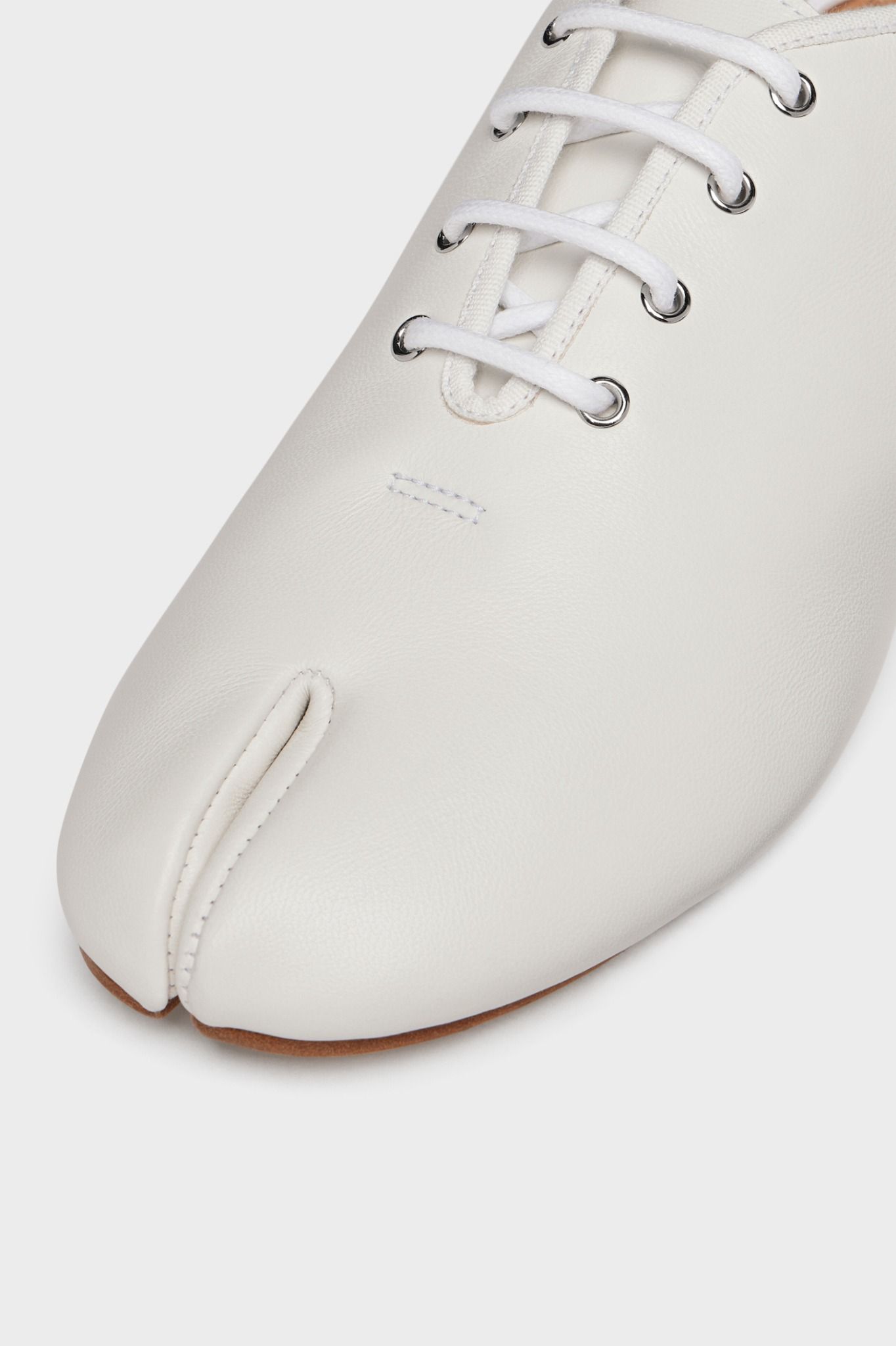  Giày Nữ Maison Margiela Tabi Jazz 'White' 