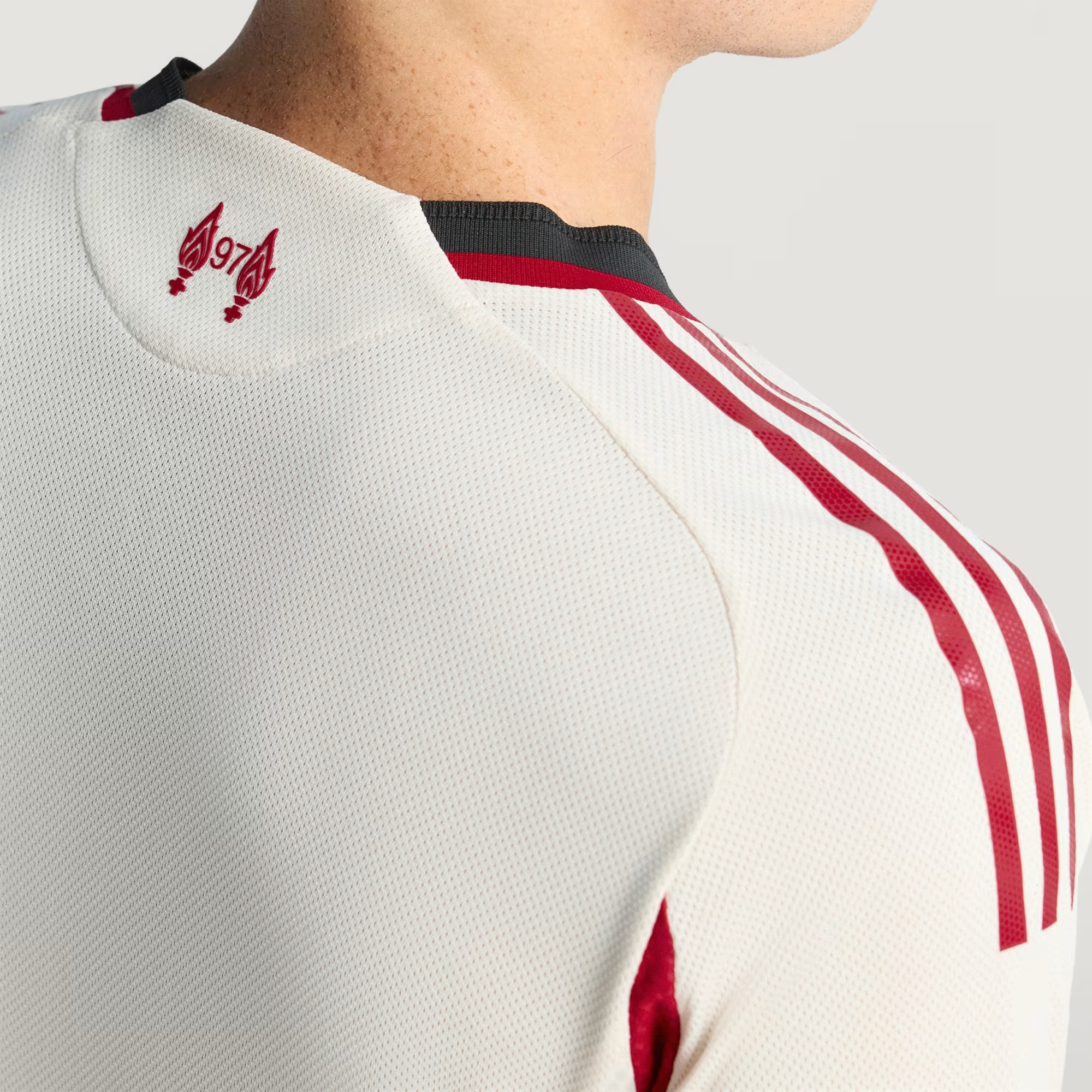  Áo Adidas Liverpool FC 25/26 'White' 