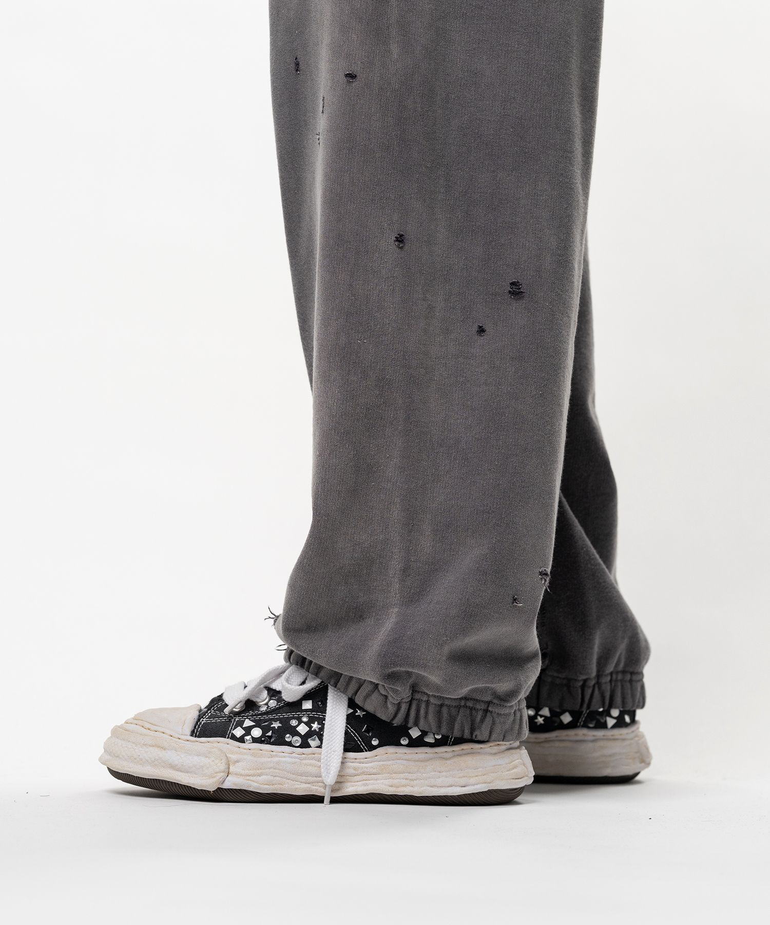  Quần Maison Mihara Yasuhiro Sun Faded Like Sweat 'Black' 