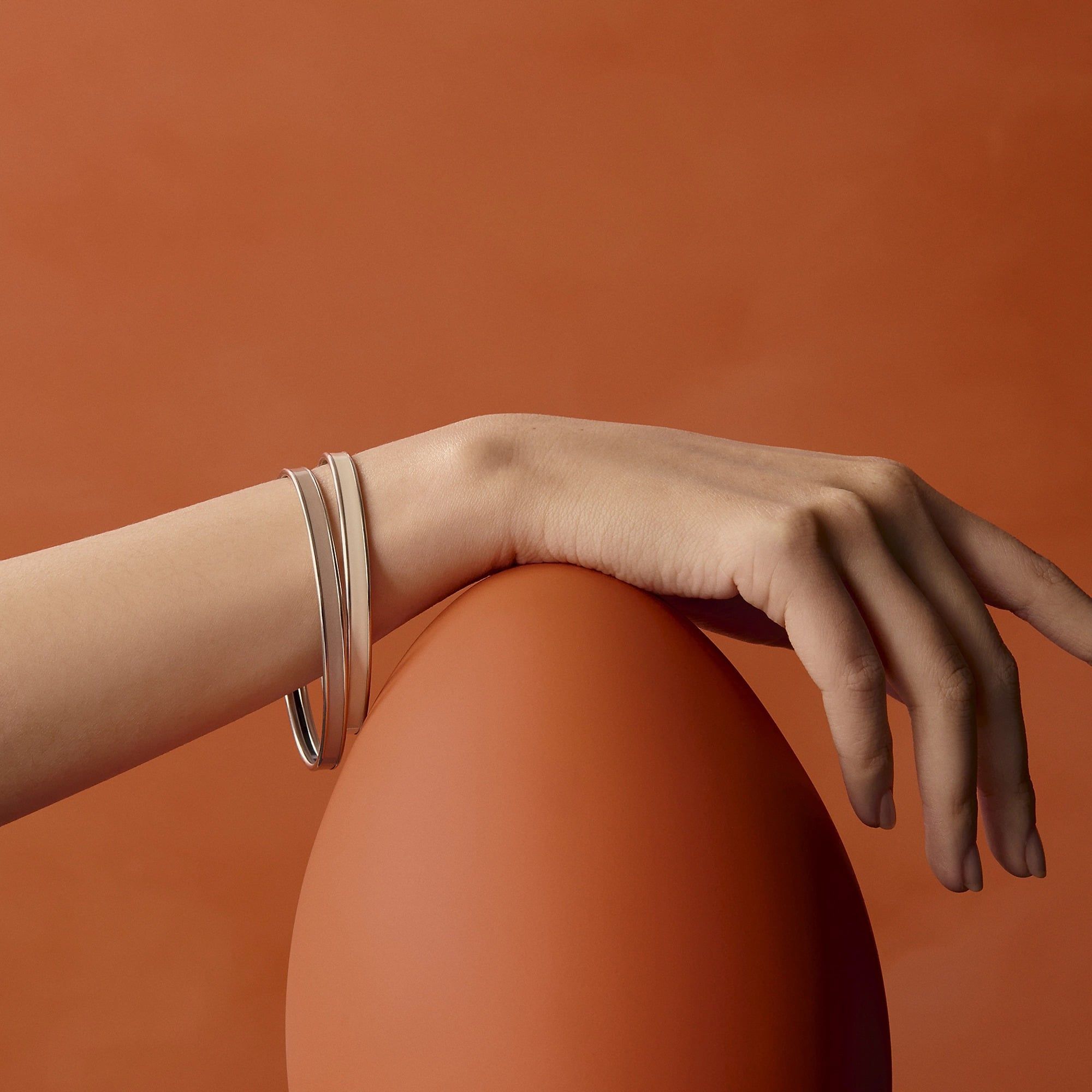  Vòng Tay Nữ Hermes Uni Bangle 'Marron Glacé Palladium' 