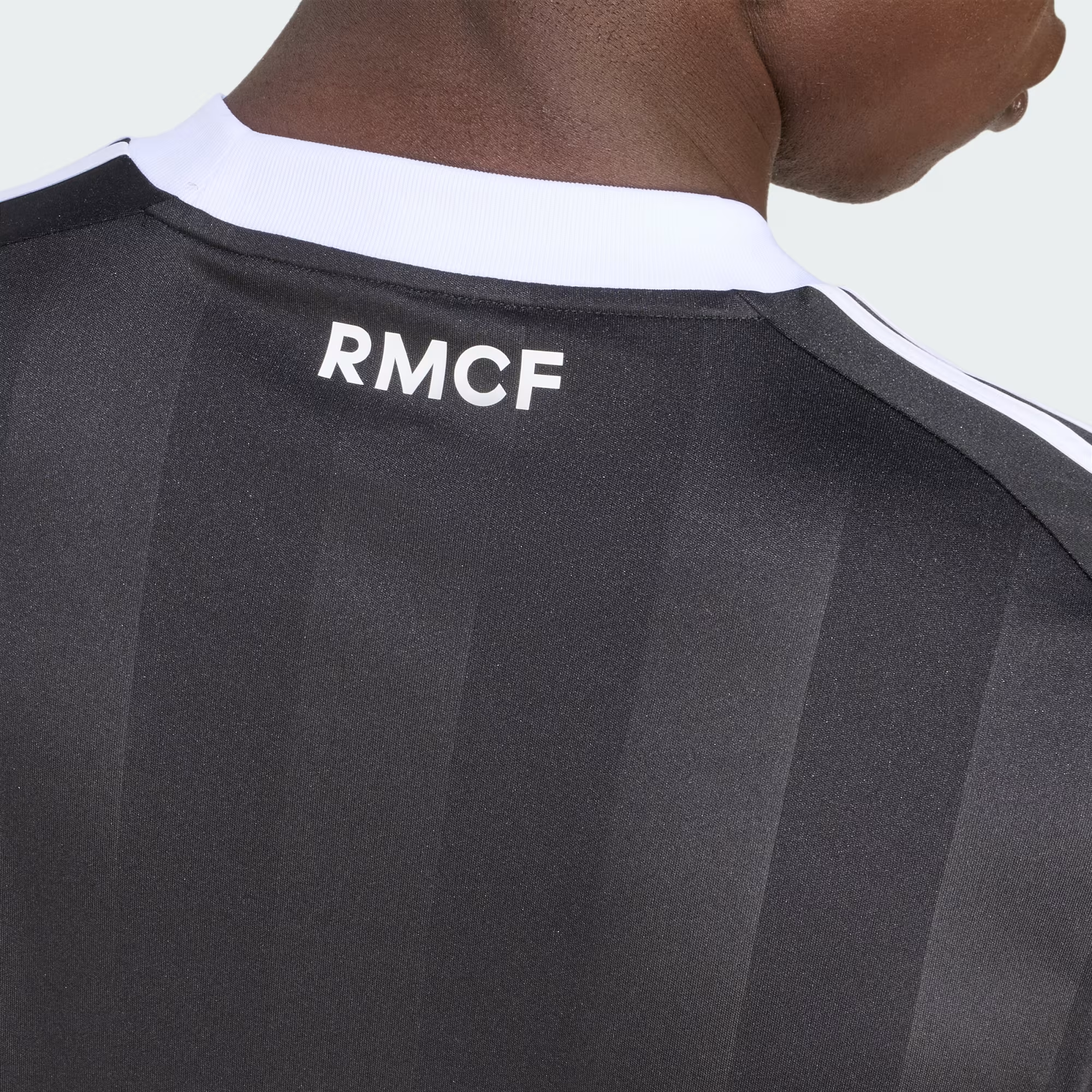  Áo Adidas Real Madrid 25/26 'Black' 