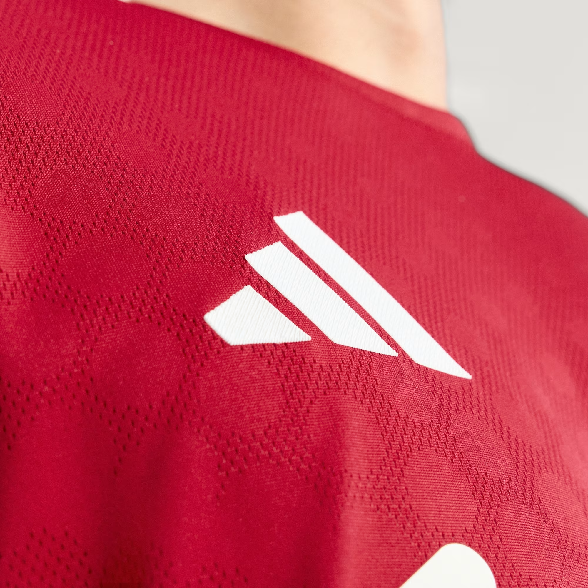  Áo Adidas Liverpool FC 25/26 'Red' 