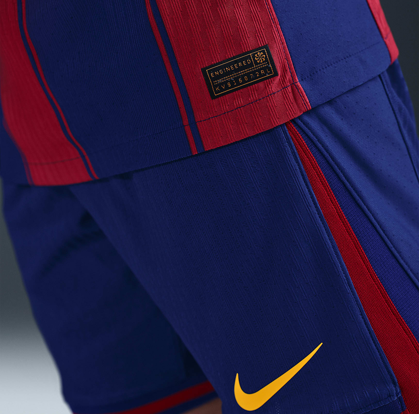 Áo Nike Barcelona 25/26 'Blue' 