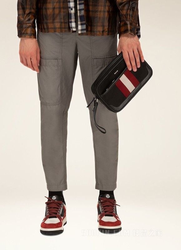  Túi Bally Barry Clutch Bag 'Black' 