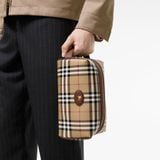  Túi Burberry Check Travel Pouch 'Beige' 