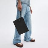  Túi Coach Charter Pouch 'Black' 