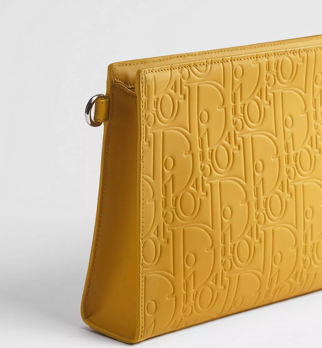  Túi Dior A5 Triangle Pouch 'Jaune Chantilly' 
