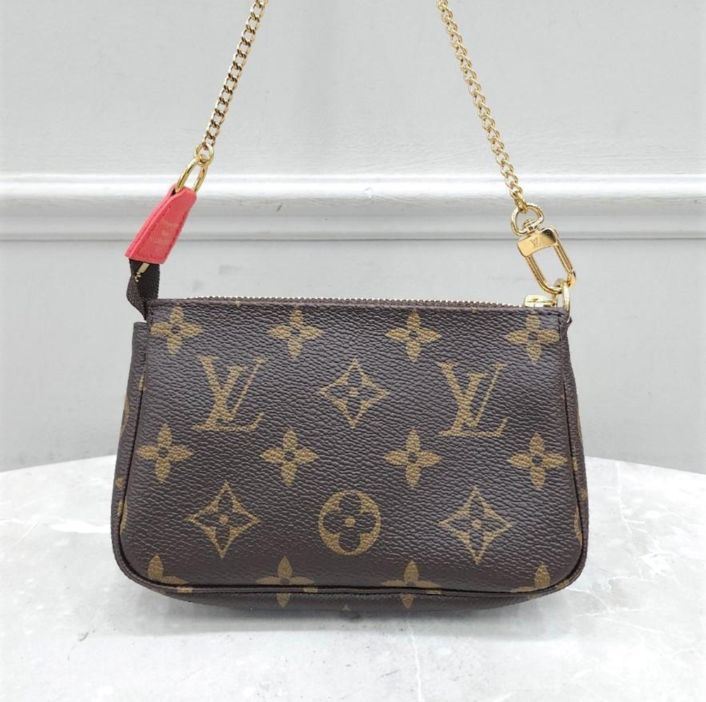  Túi Louis Vuitton Vivienne In London 'Brown' 