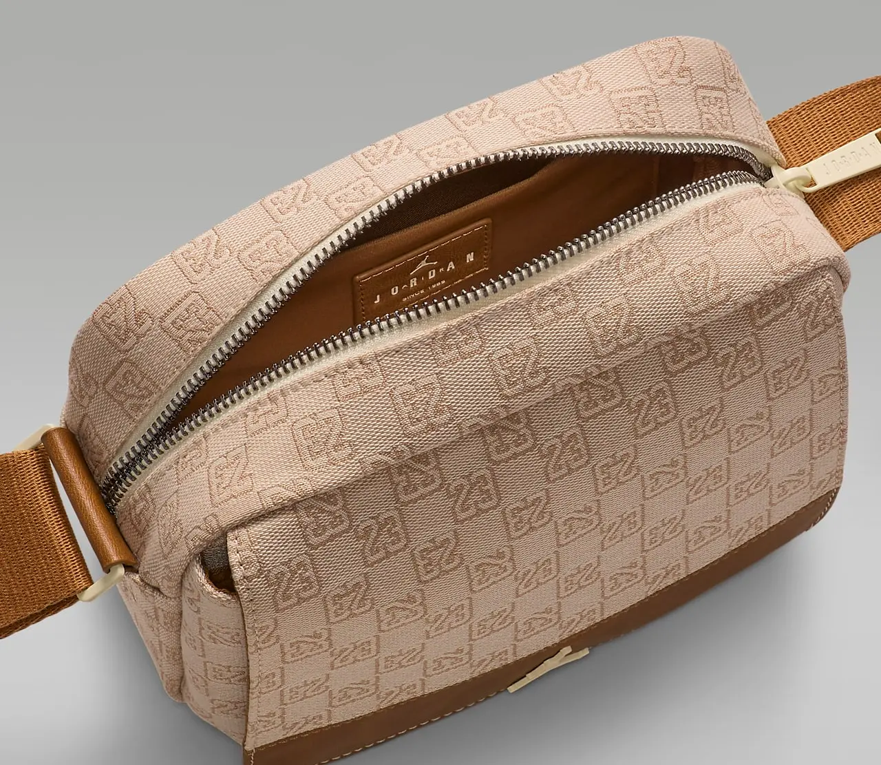  Túi Nike Air Jordan Monogram Cross-body ‘Beige’ 