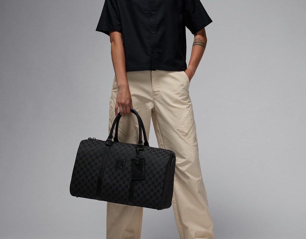  Túi Nike Jordan Monogram Duffle ‘Black’ 