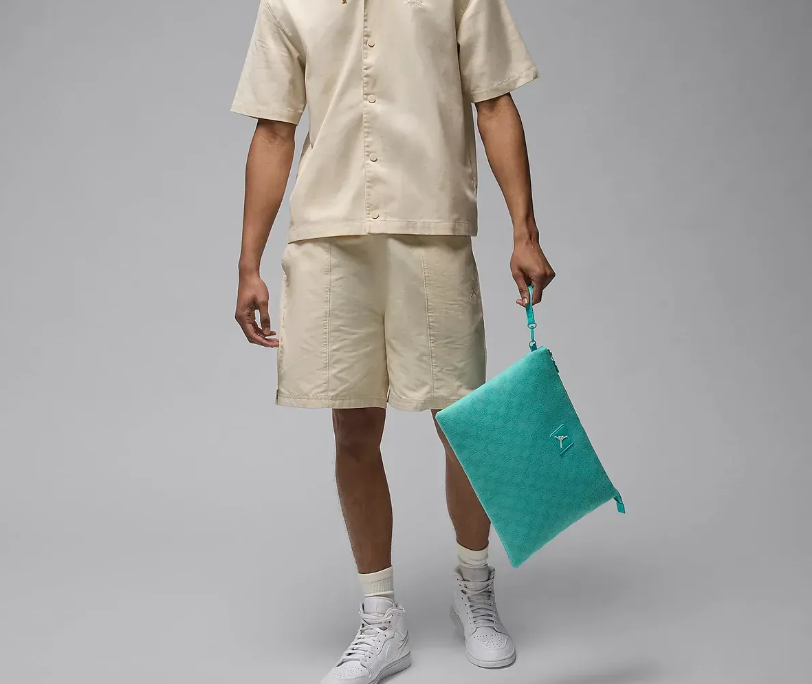  Túi Nike Jordan Monogram Pouch ‘Emerald Rise’ 