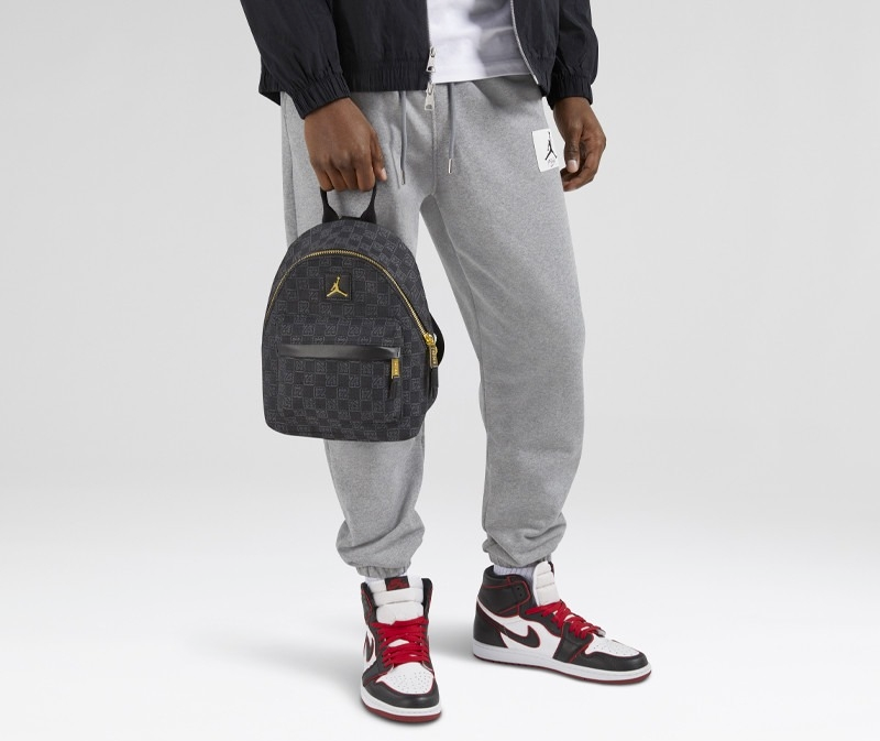  Túi Nike Monogram Mini Backpack ‘Black’ 