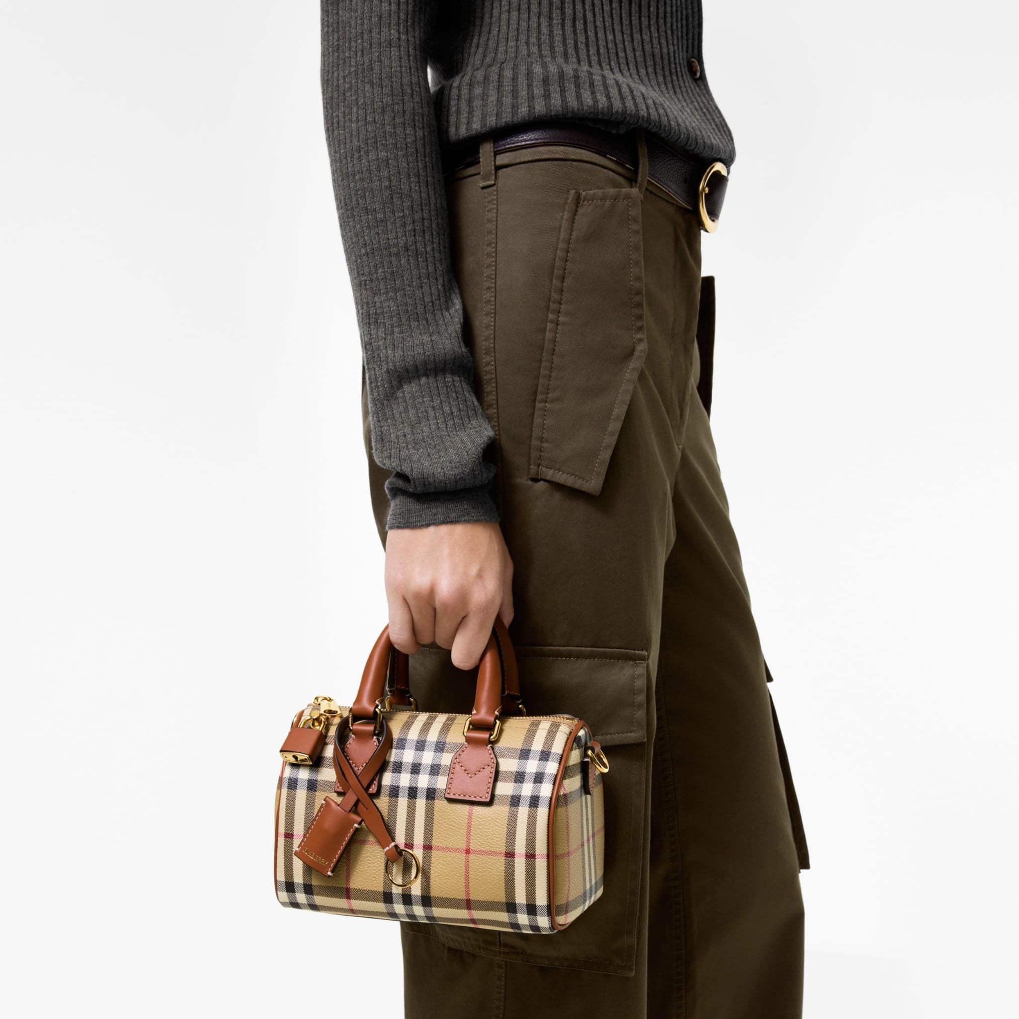  Túi Nữ Burberry Mini Check Bowling Bag 'Beige' 