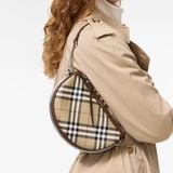  Túi Nữ Burberry Small Bridle Saddle Bag 'Beige' 