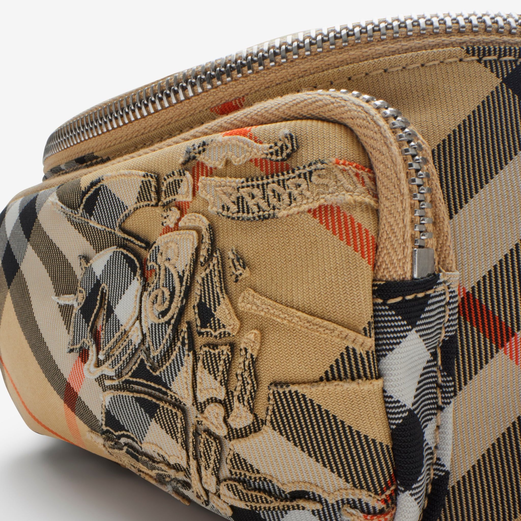  Túi Nữ Burberry Small Check Belt Bag 'Beige' 