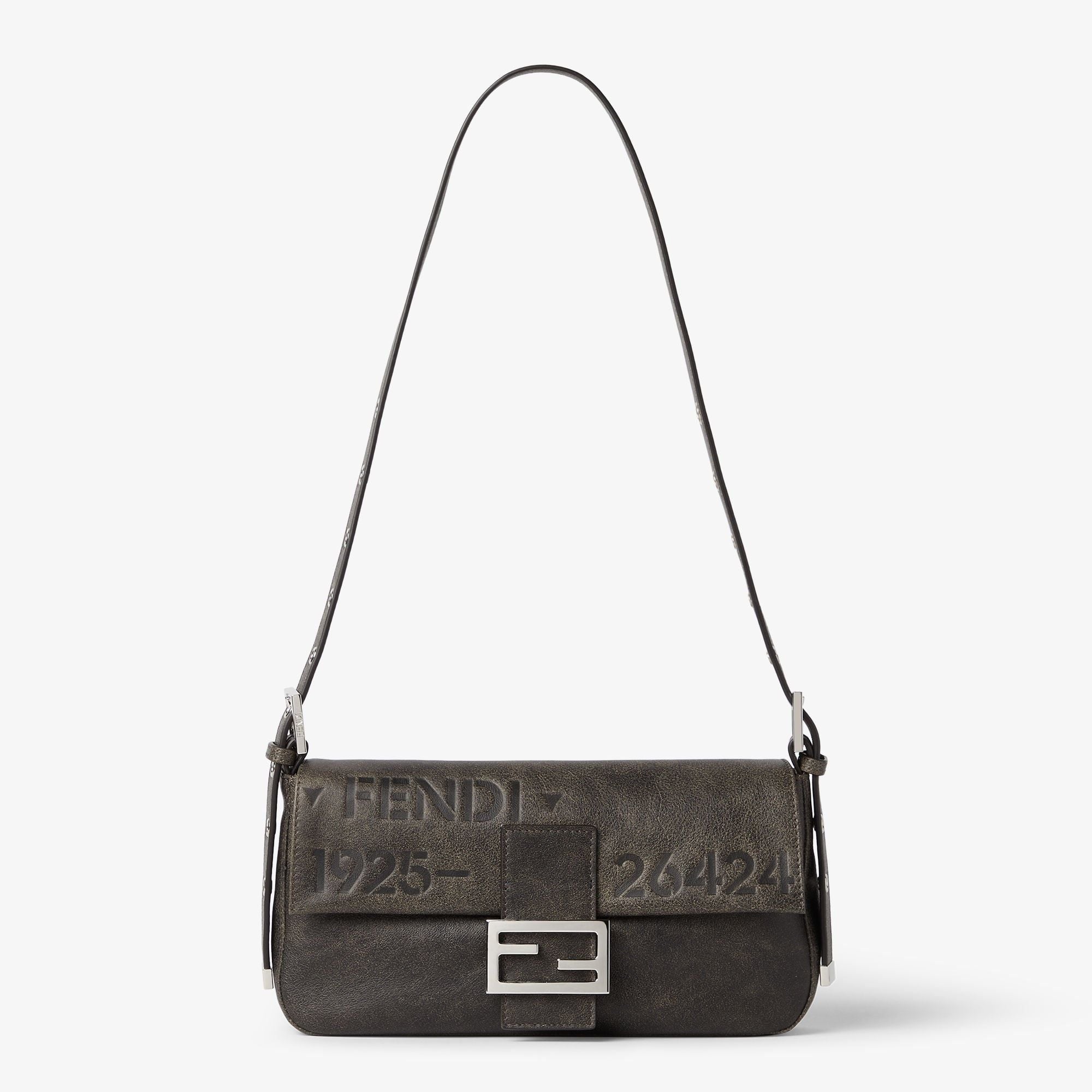  Túi Nữ Fendi Baguette Bag 'Black' 