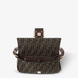  Túi Nữ Fendi Baguette Bag 'Brown' 
