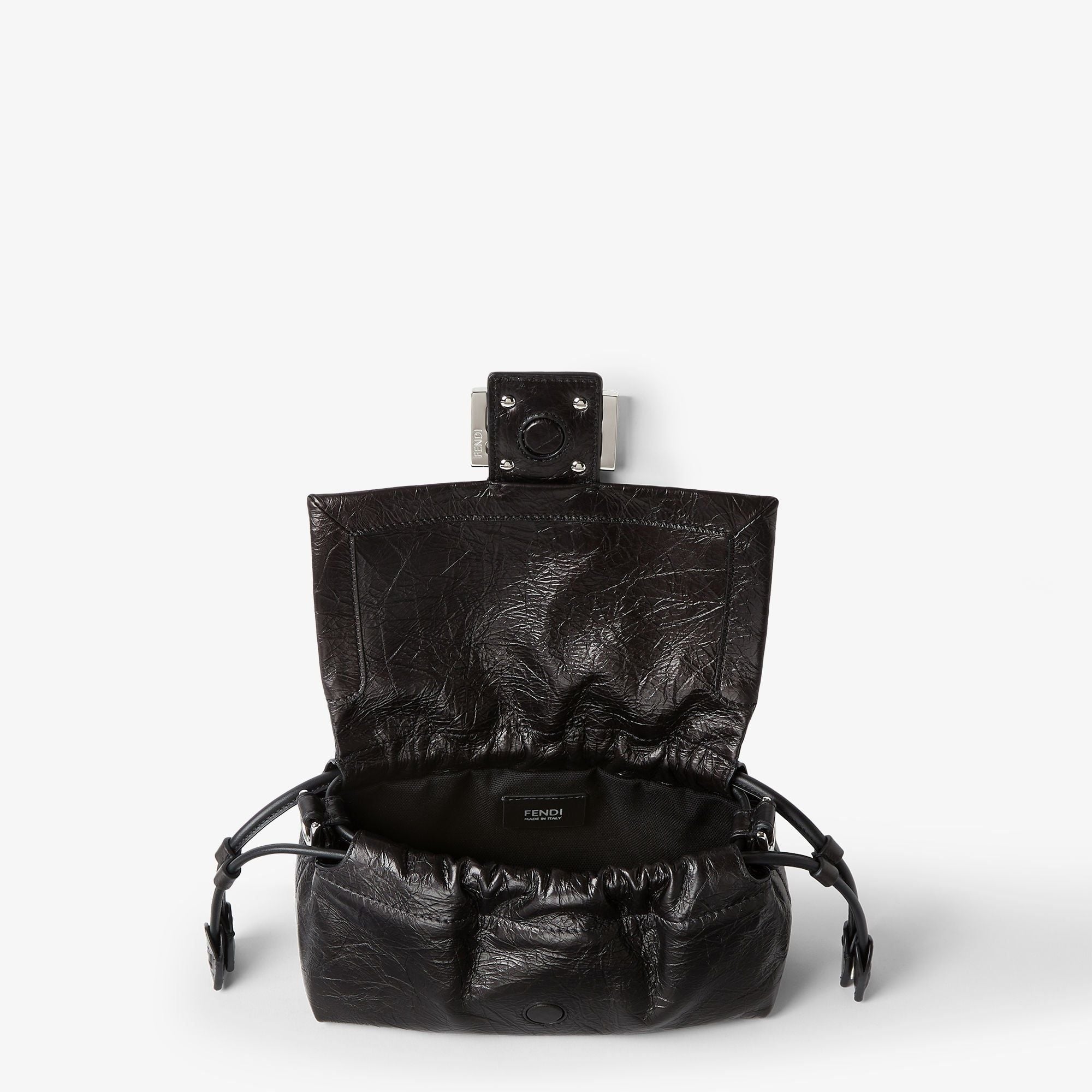  Túi Nữ Fendi Baguette Soft Small 'Black' 
