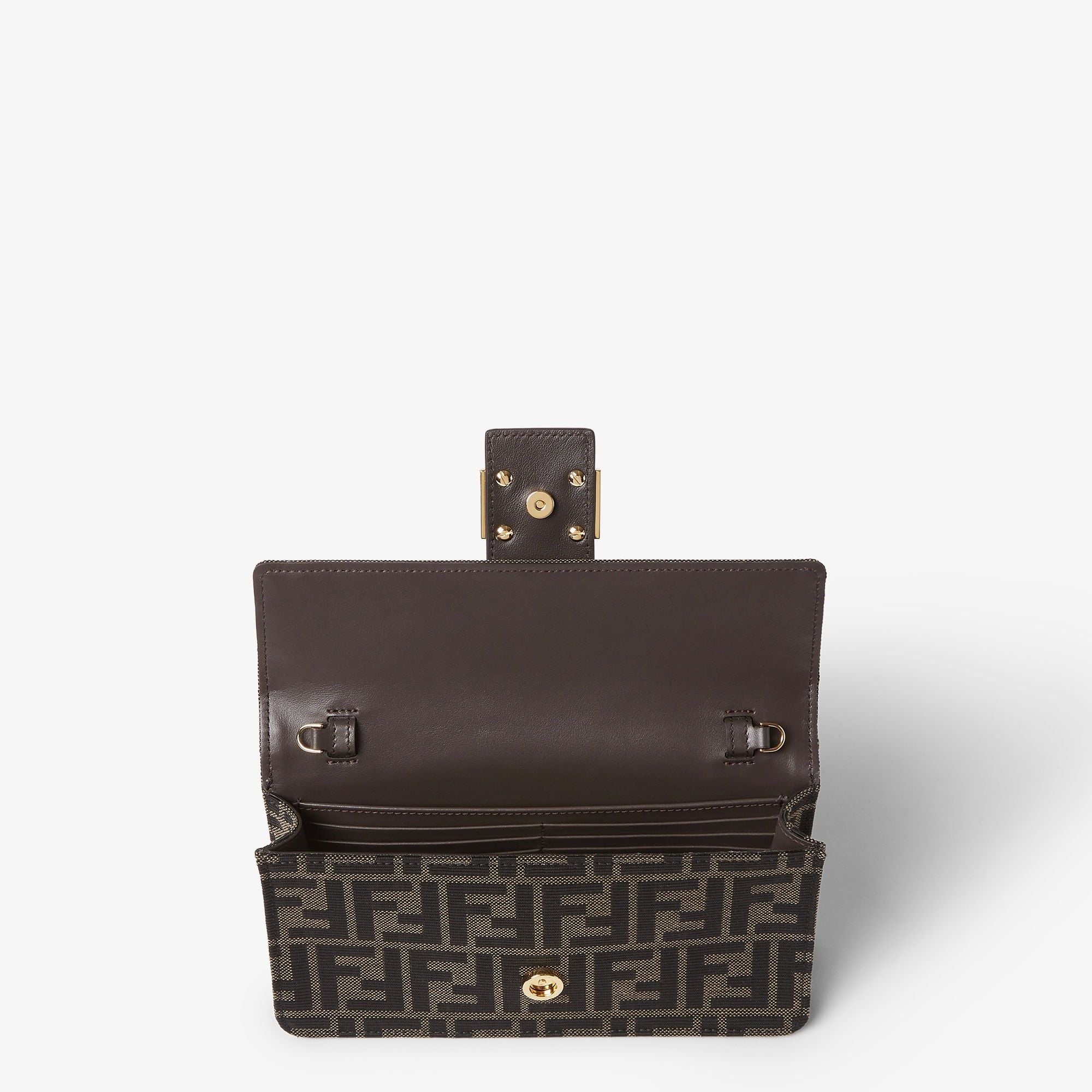  Túi Nữ Fendi Tube Wallet On Chain 'Brown' 