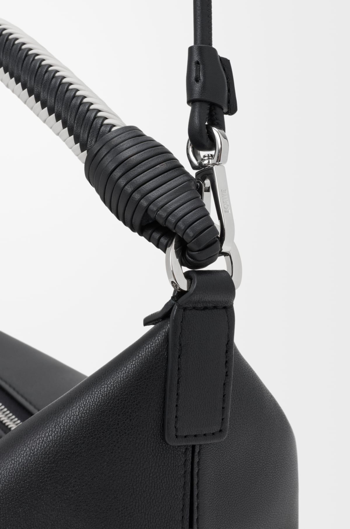  Túi Nữ Loewe Cala Mini Bag 'Black' 