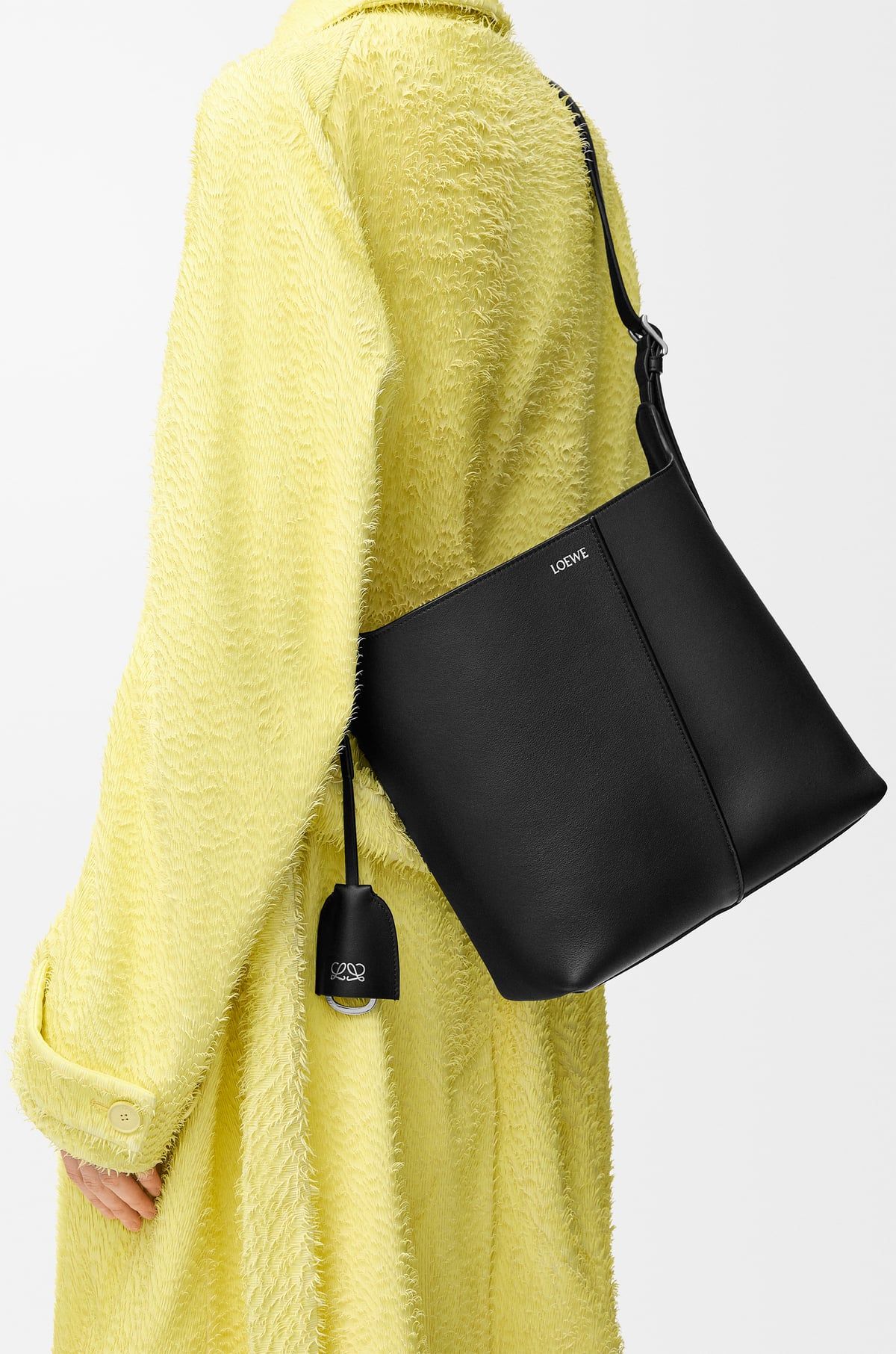  Túi Nữ Loewe Medium Bilbao Bucket 'Black' 