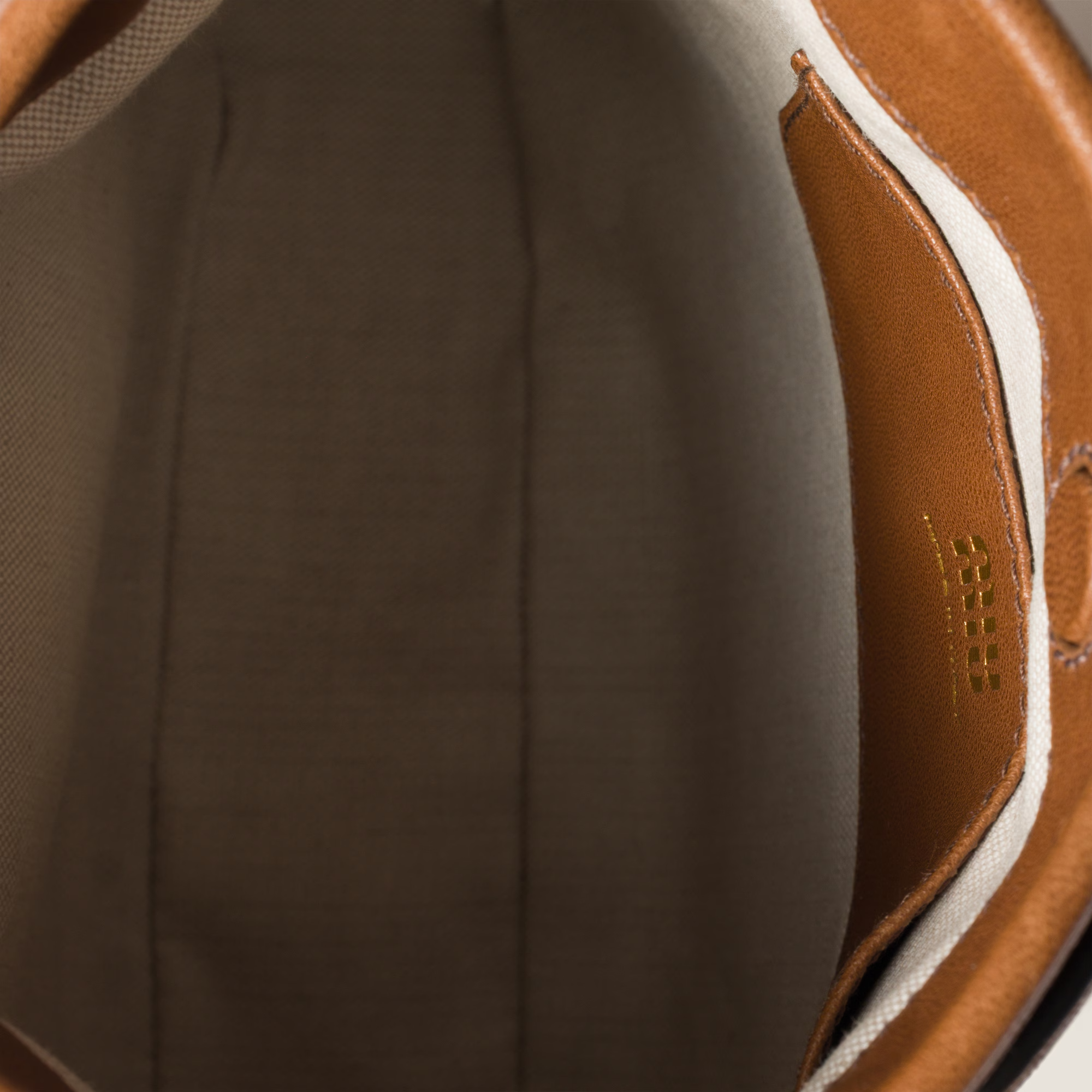  Túi Nữ Miu Miu Nappa Leather Pouch 'Brown' 