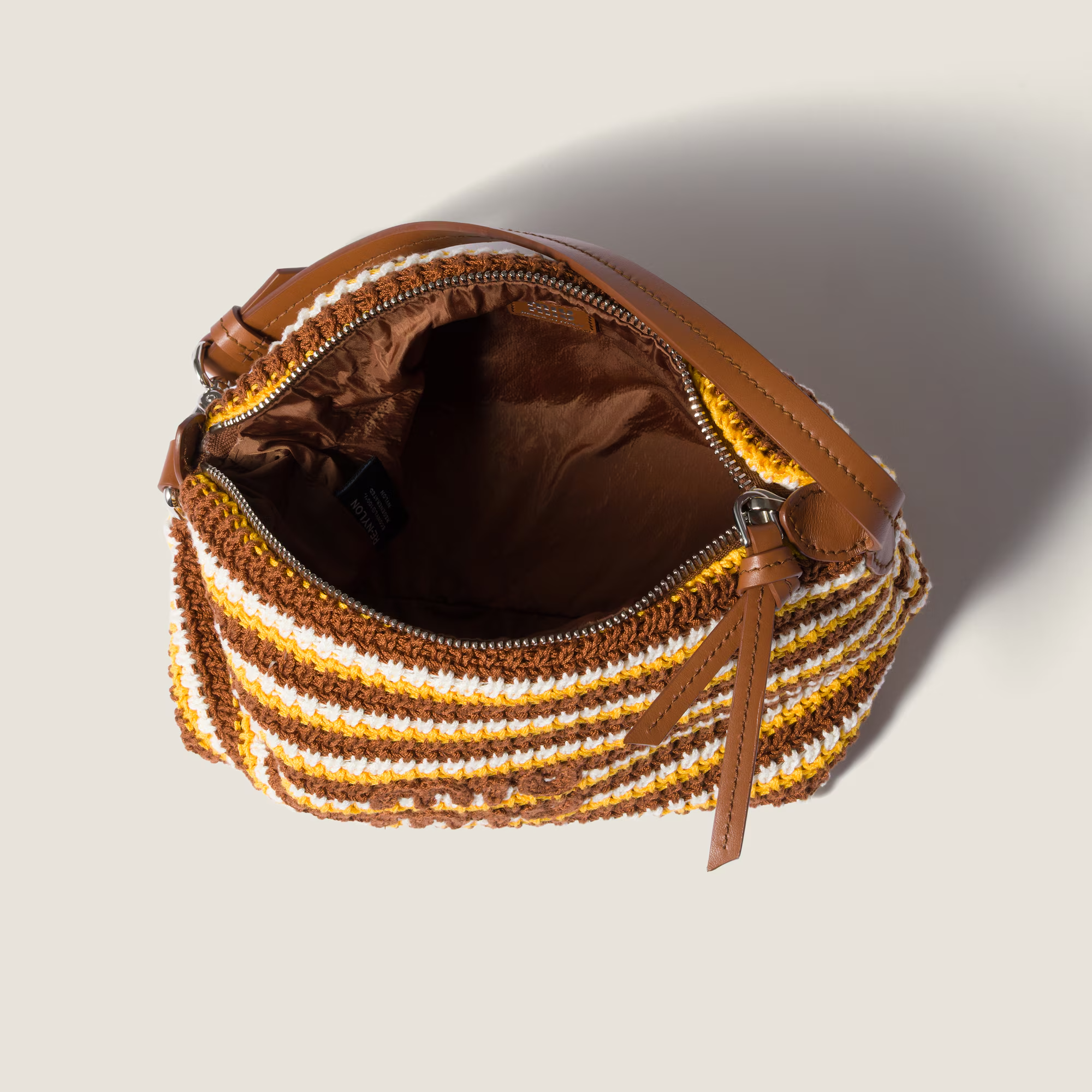  Túi Nữ Miu Miu Spirit Crochet Pouch 'Cognac' 