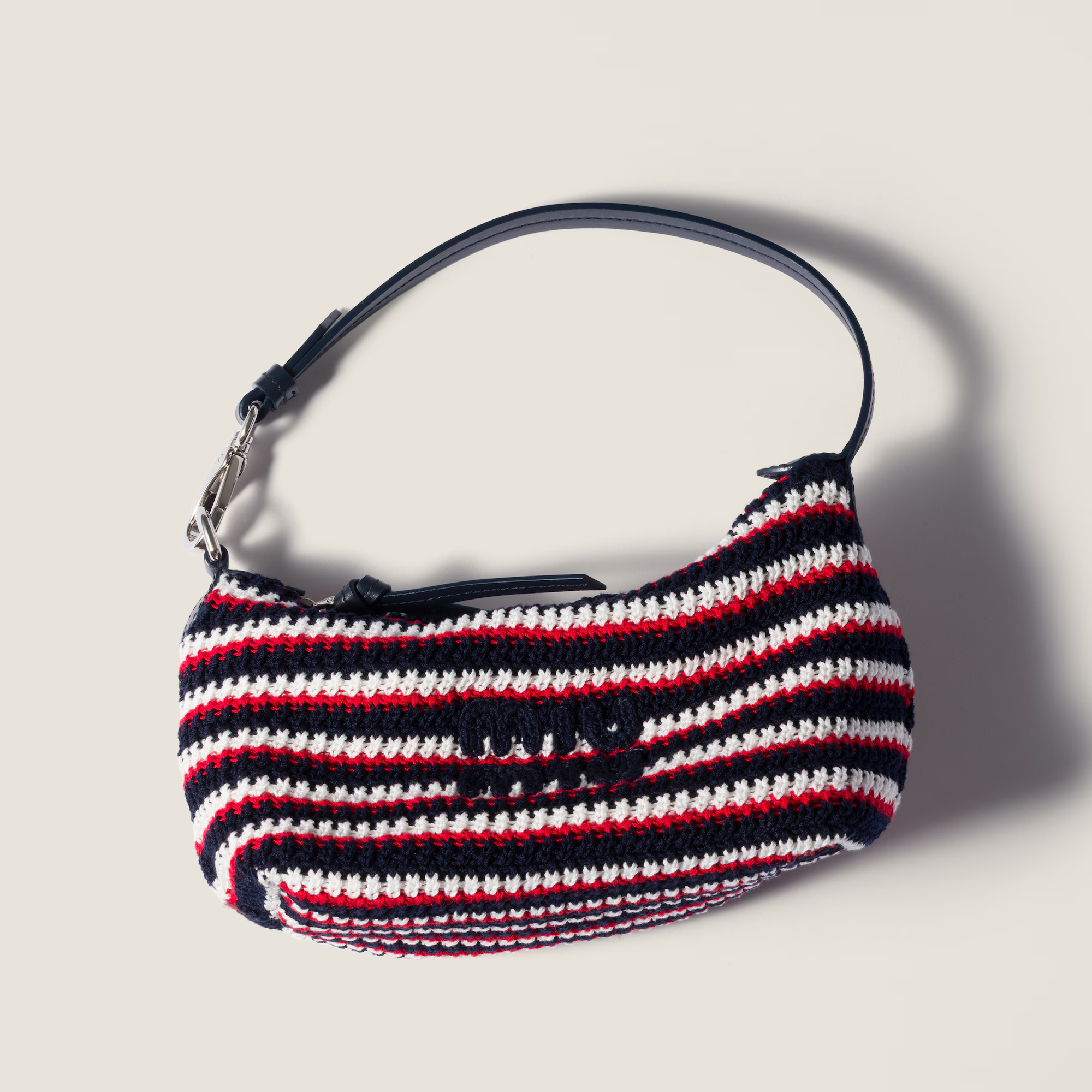  Túi Nữ Miu Miu Spirit Crochet Pouch 'Red' 