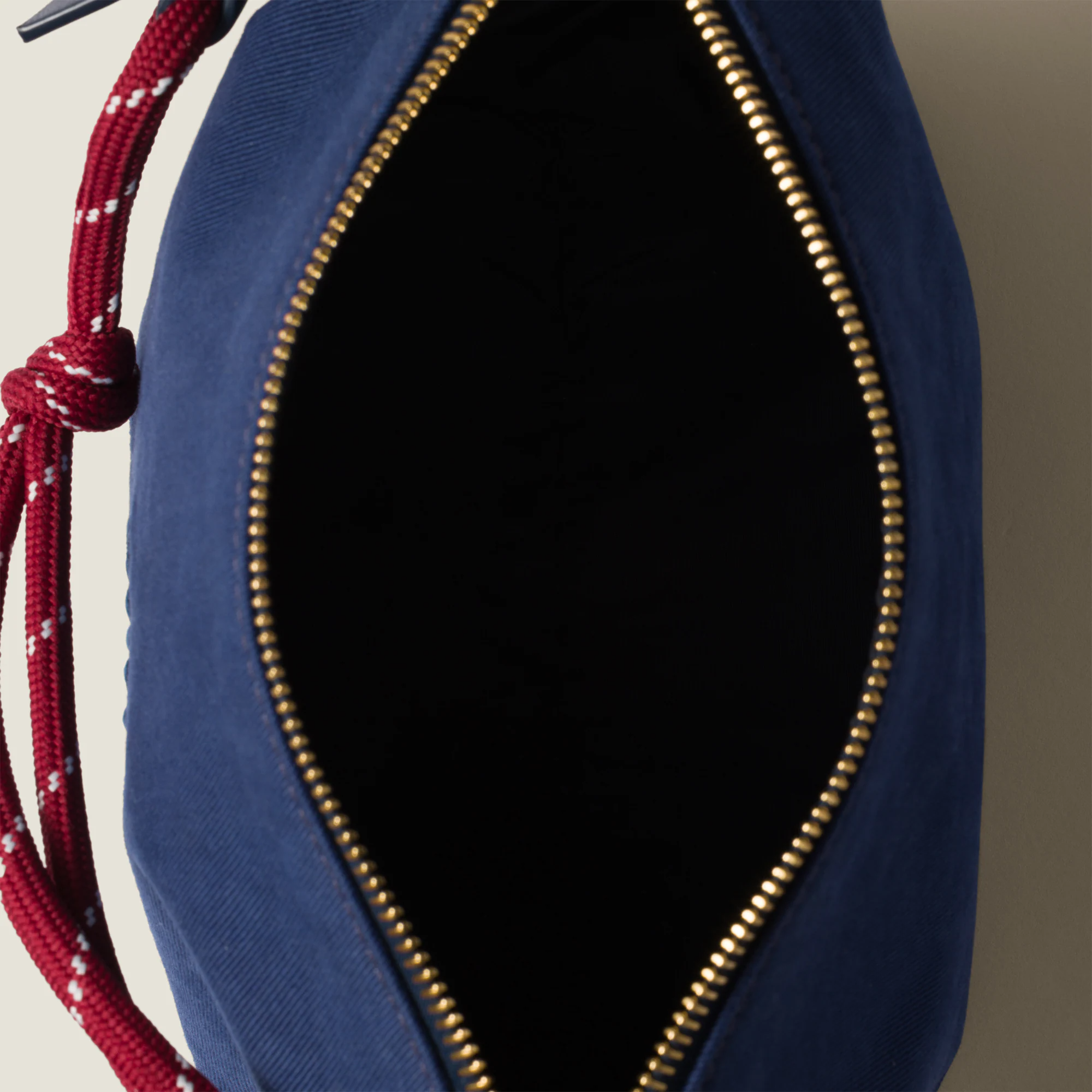  Túi Nữ Miu Miu Spirit Gabardine Pouch 'Indigo' 
