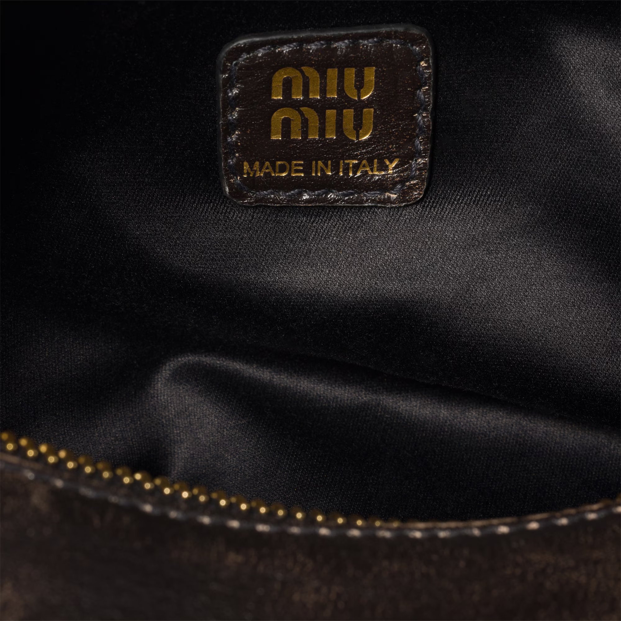  Túi Nữ Miu Miu Spirit Pouch 'Coffee Brown' 