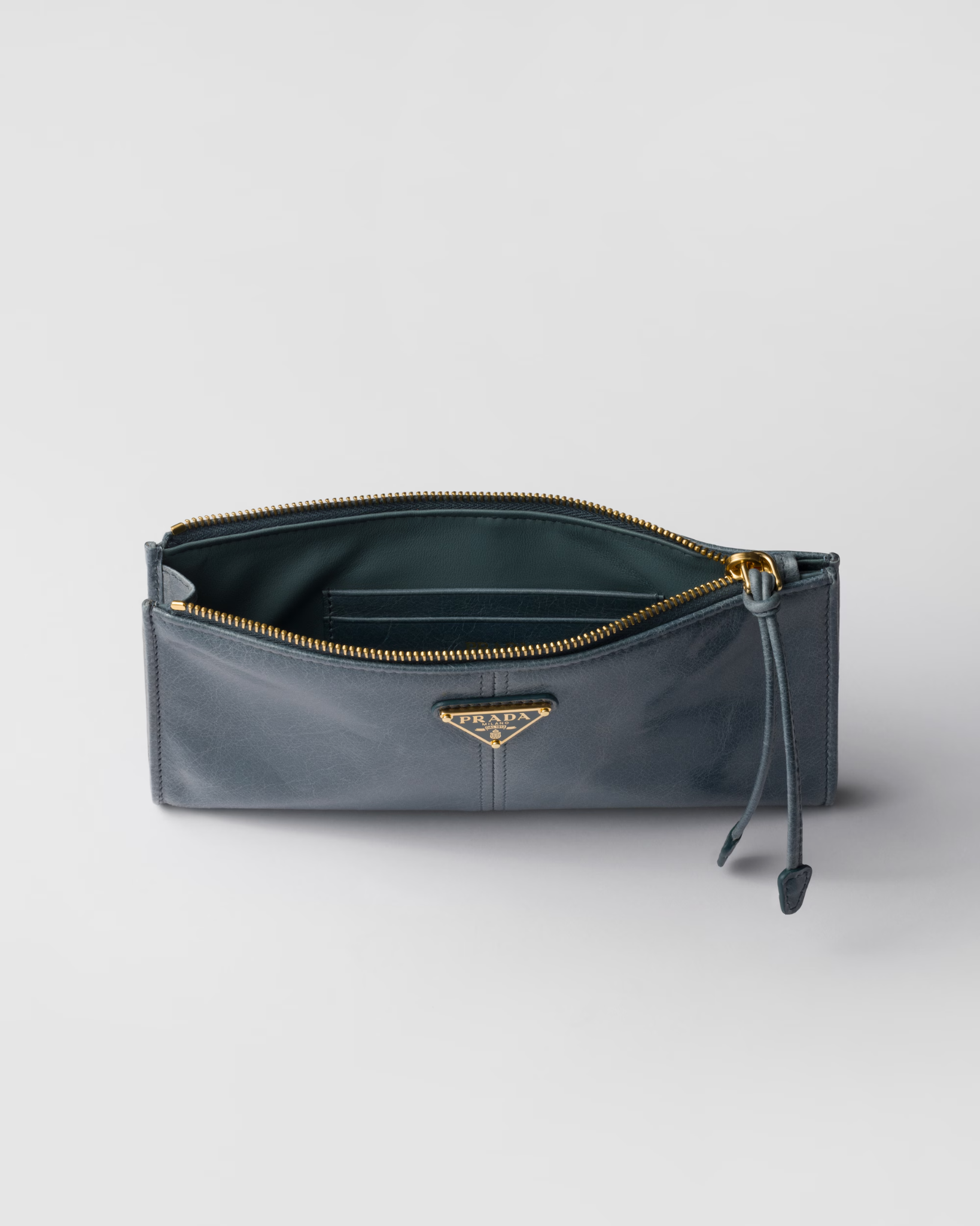  Túi Nữ Prada Leather Pouch 'Aviator Blue' 