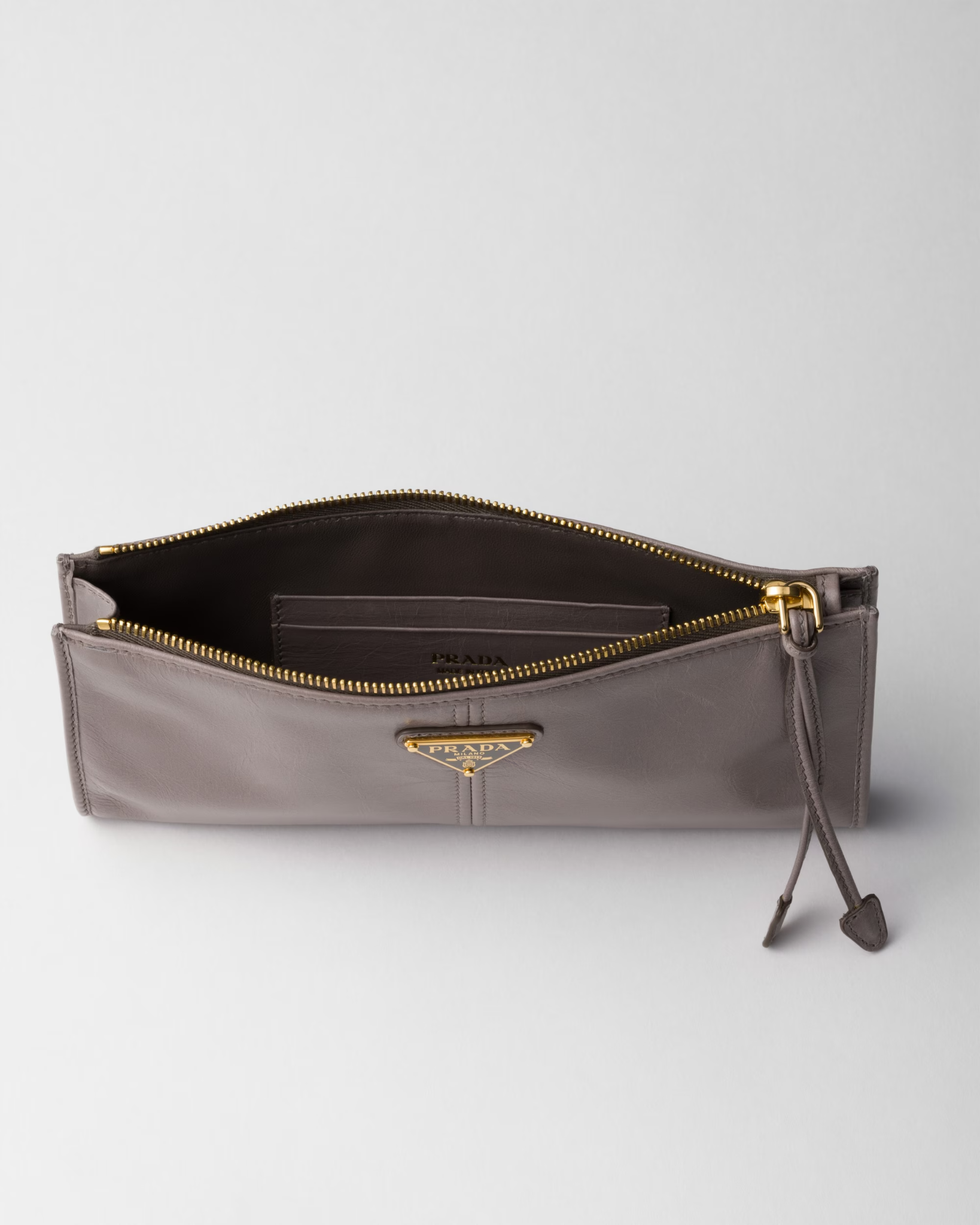  Túi Nữ Prada Leather Pouch 'Dark Grey' 