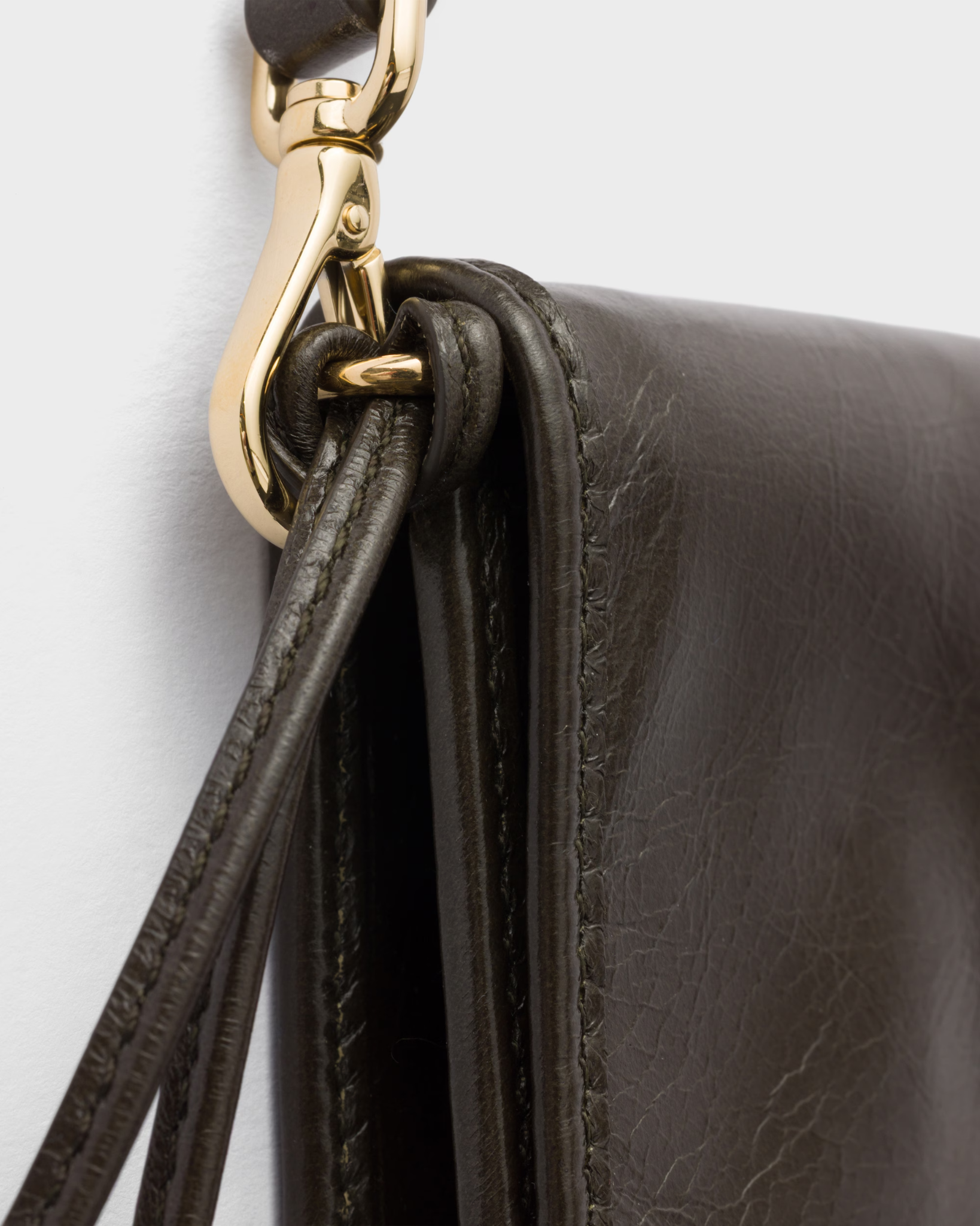  Túi Nữ Prada Wallet With Shoulder Strap 'Forest' 