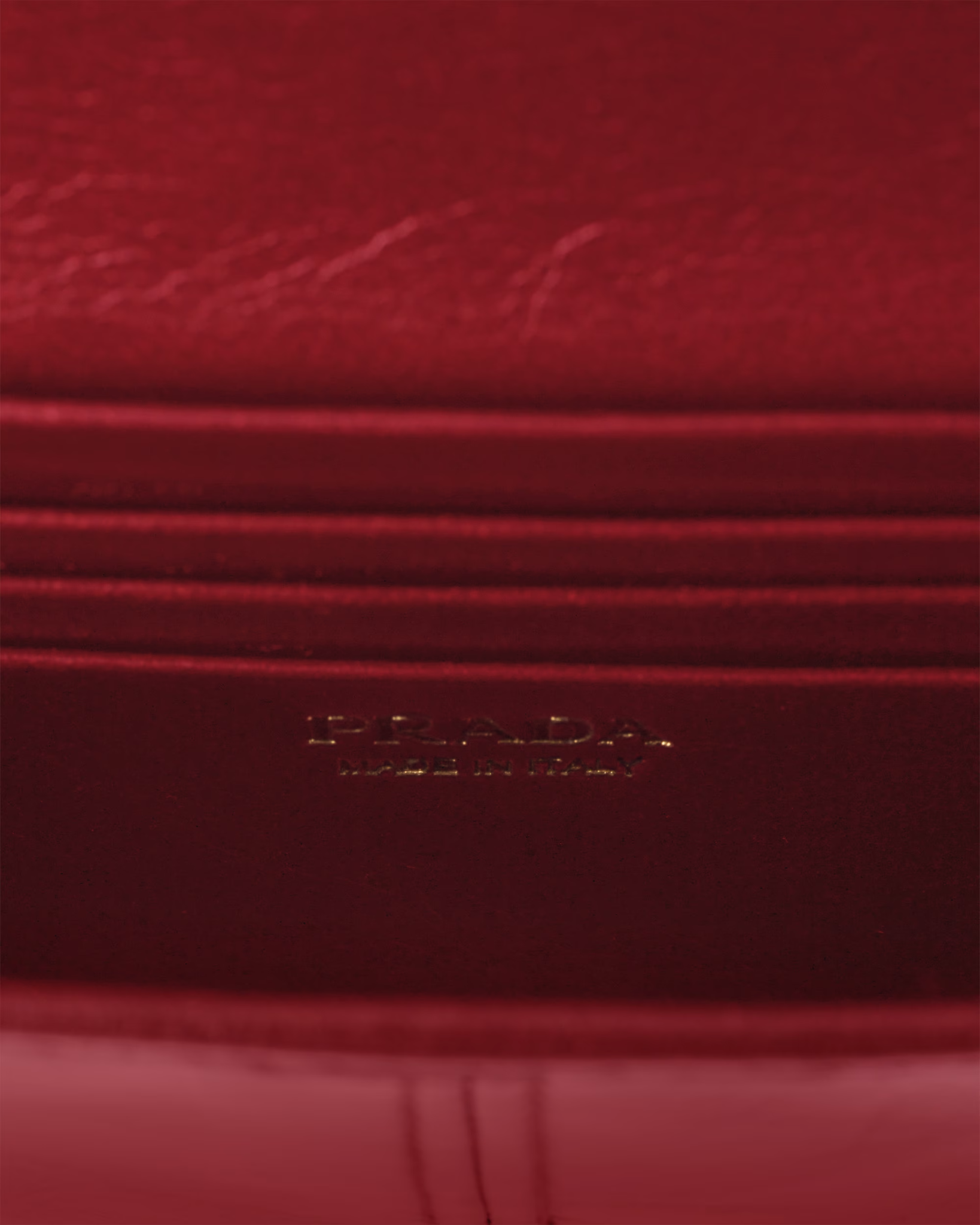  Túi Nữ Prada Wallet With Shoulder Strap 'Red' 