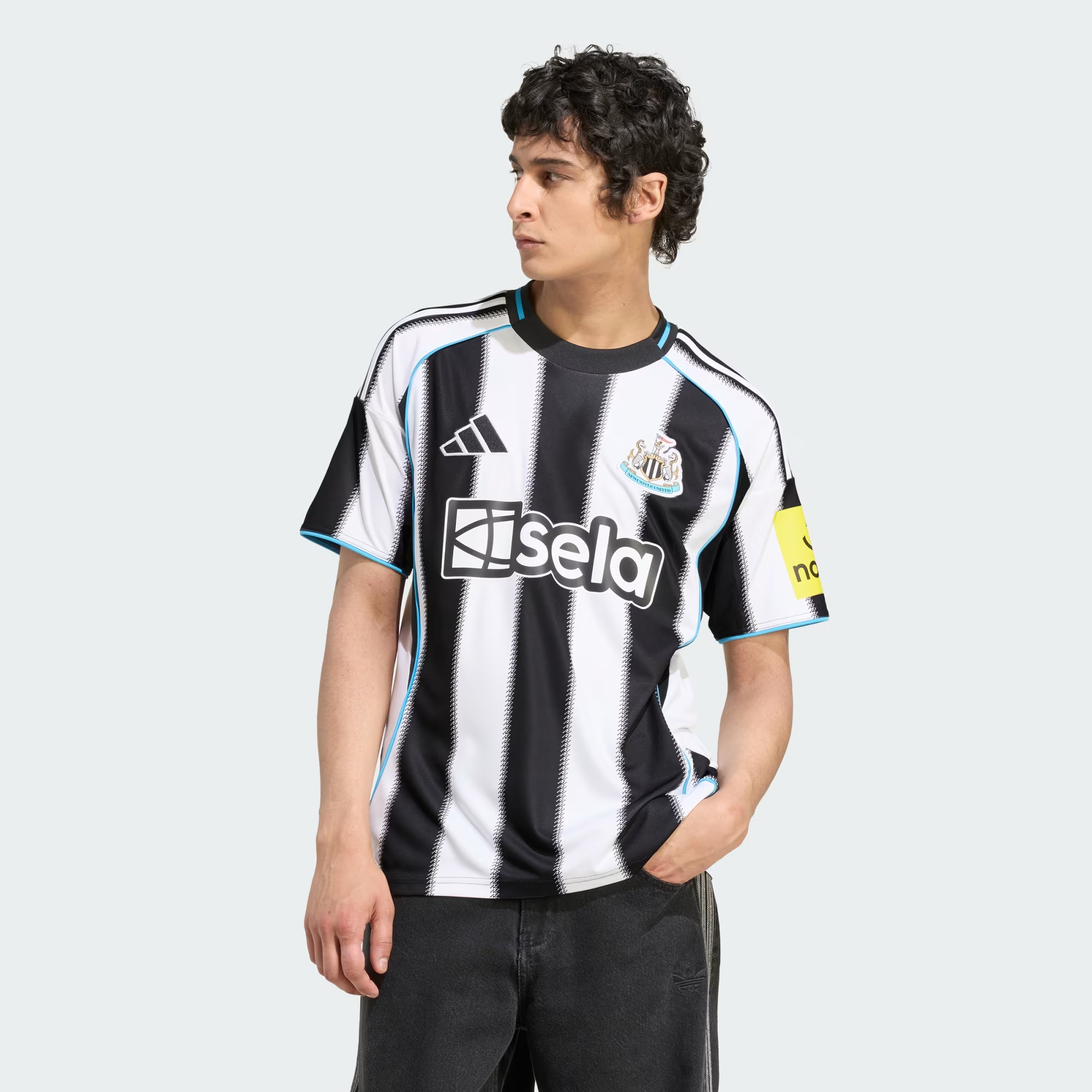  Áo Adidas Newcastle United 2025/26 'Black White' 