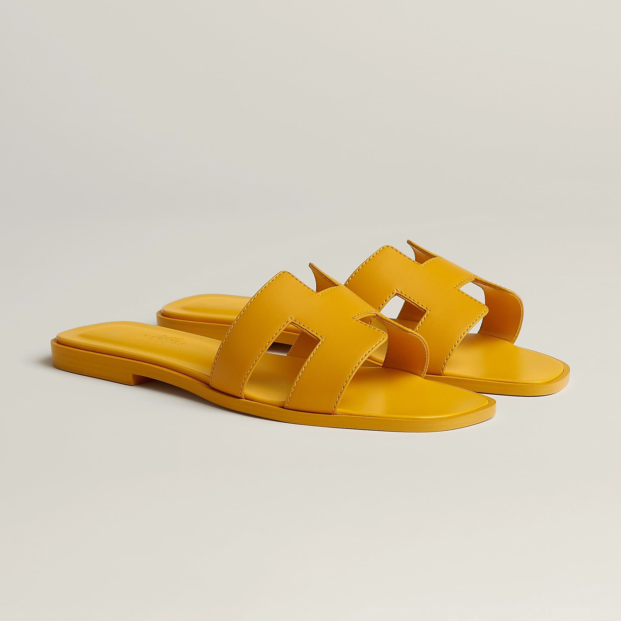  Dép Nữ Hermes Oran Sandal 'Jaune Topaze' 