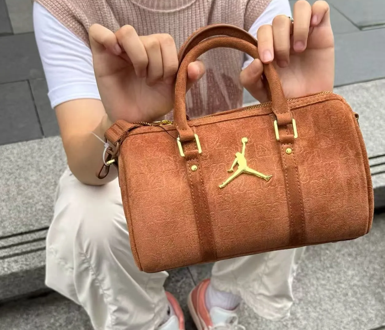  Túi Nike Jordan Monogram ‘Beige’ 