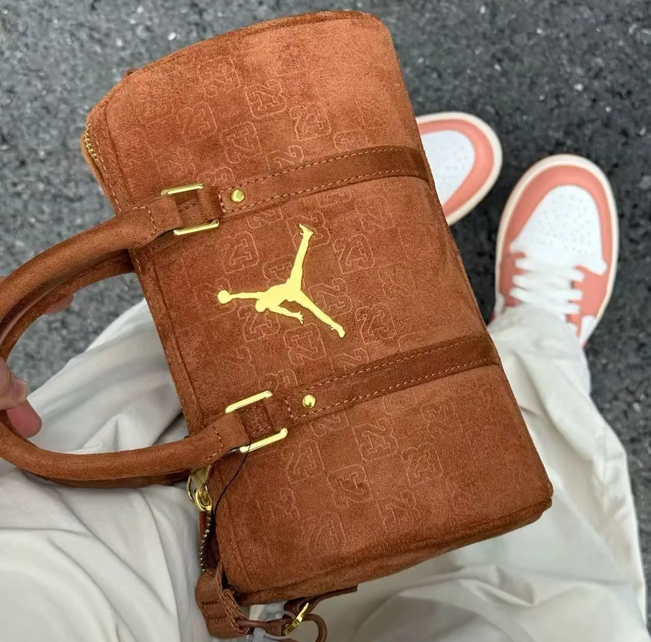  Túi Nike Jordan Monogram ‘Beige’ 