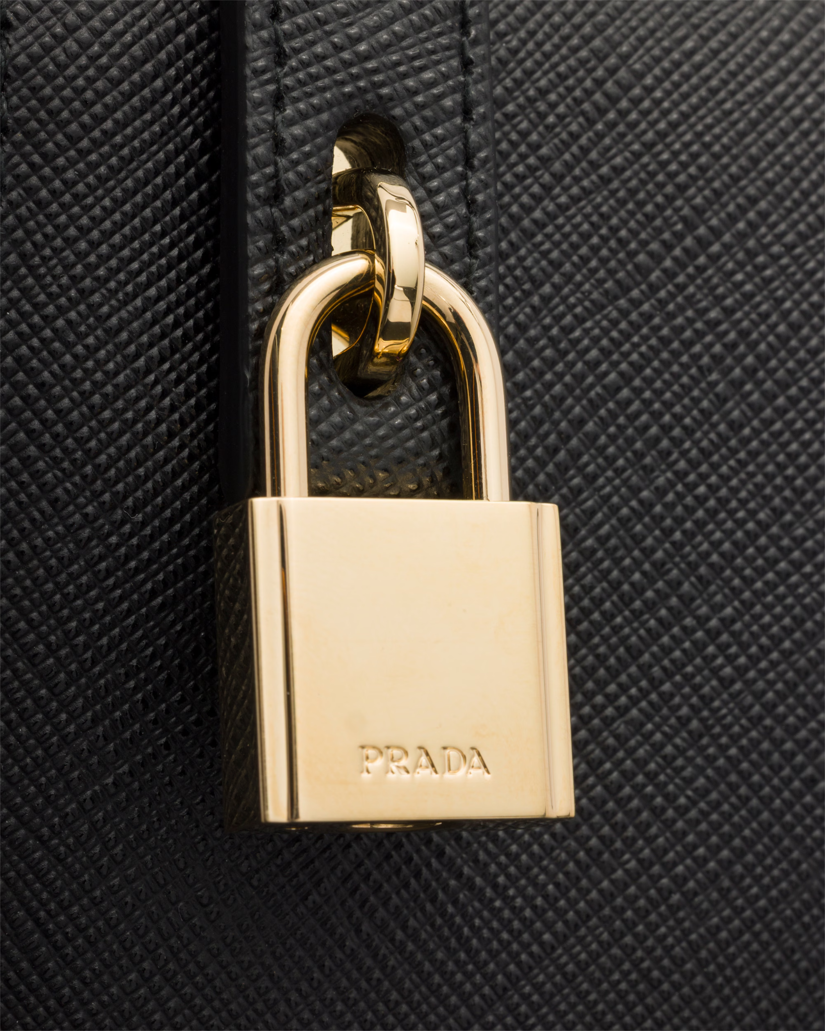  Túi Nữ Prada Saffiano Leather Smartphone Pouch 'Black' 