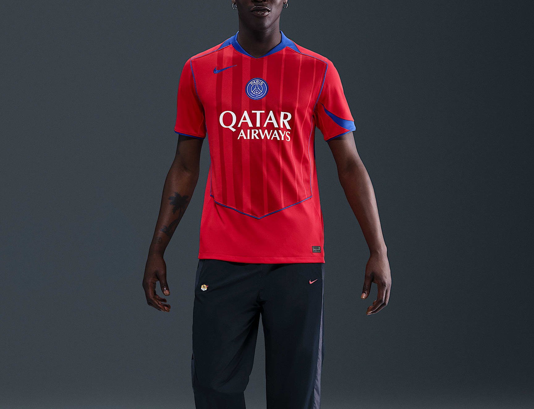  Áo Nike Paris Saint-Germain 2025/26 'Red' 